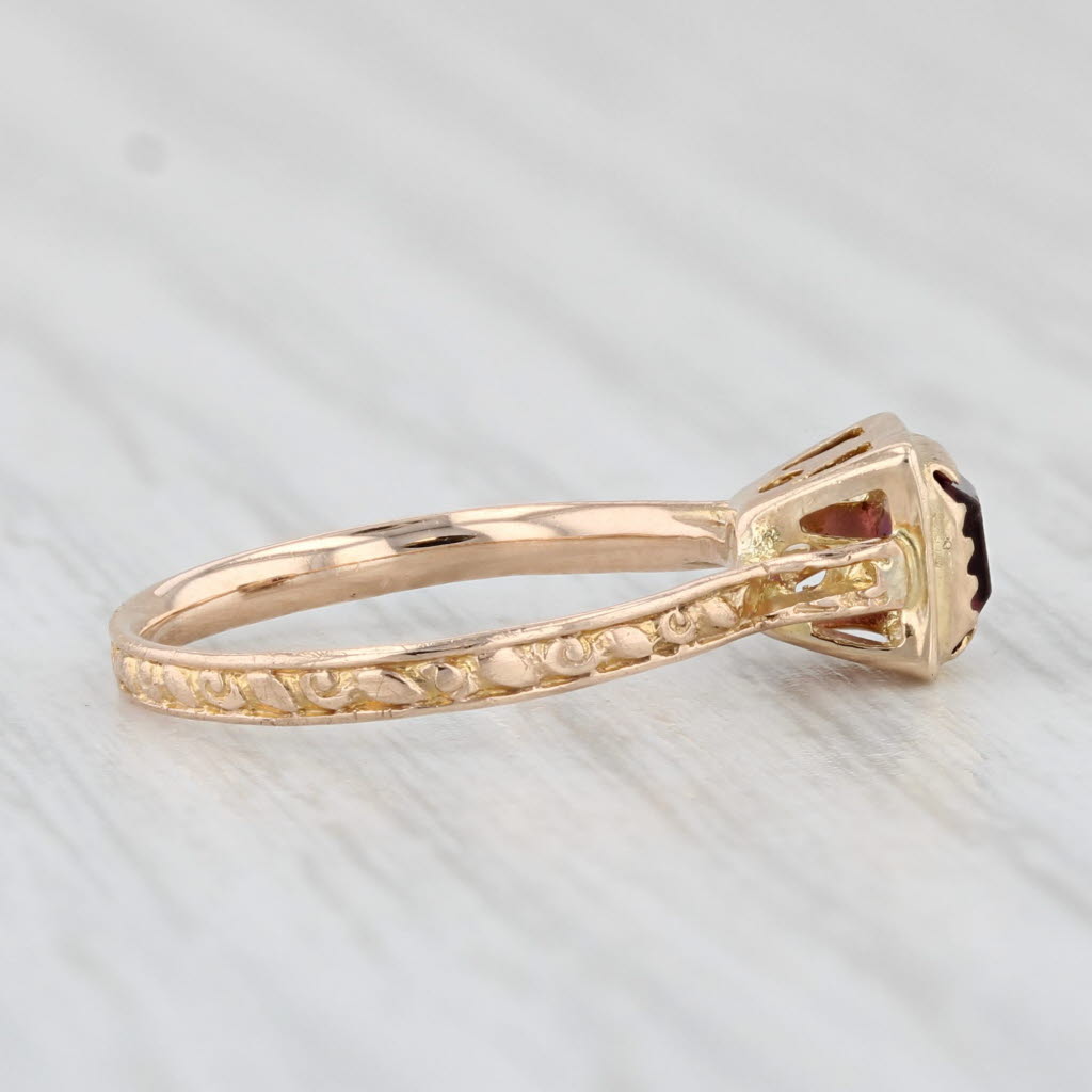 Light Gray Antique Molded Red Glass Garnet Simulant Ring 10k Yellow Gold Small Size 2