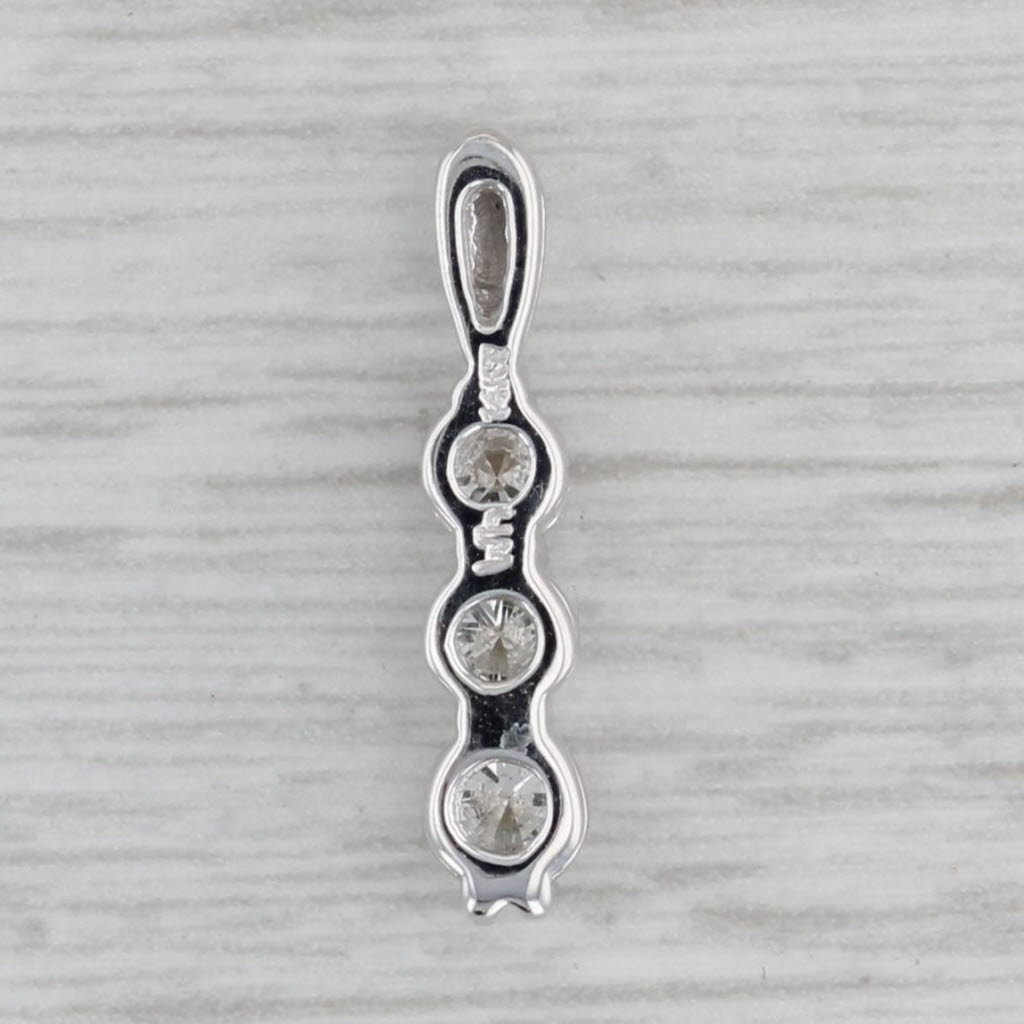 Gray 0.47ctw Diamond 3-Stone Journey Pendant 14k White Gold