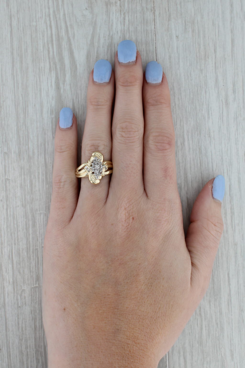 Dark Gray 0.13ctw Diamond Cluster Ring 10k Yellow Gold Size 7.25