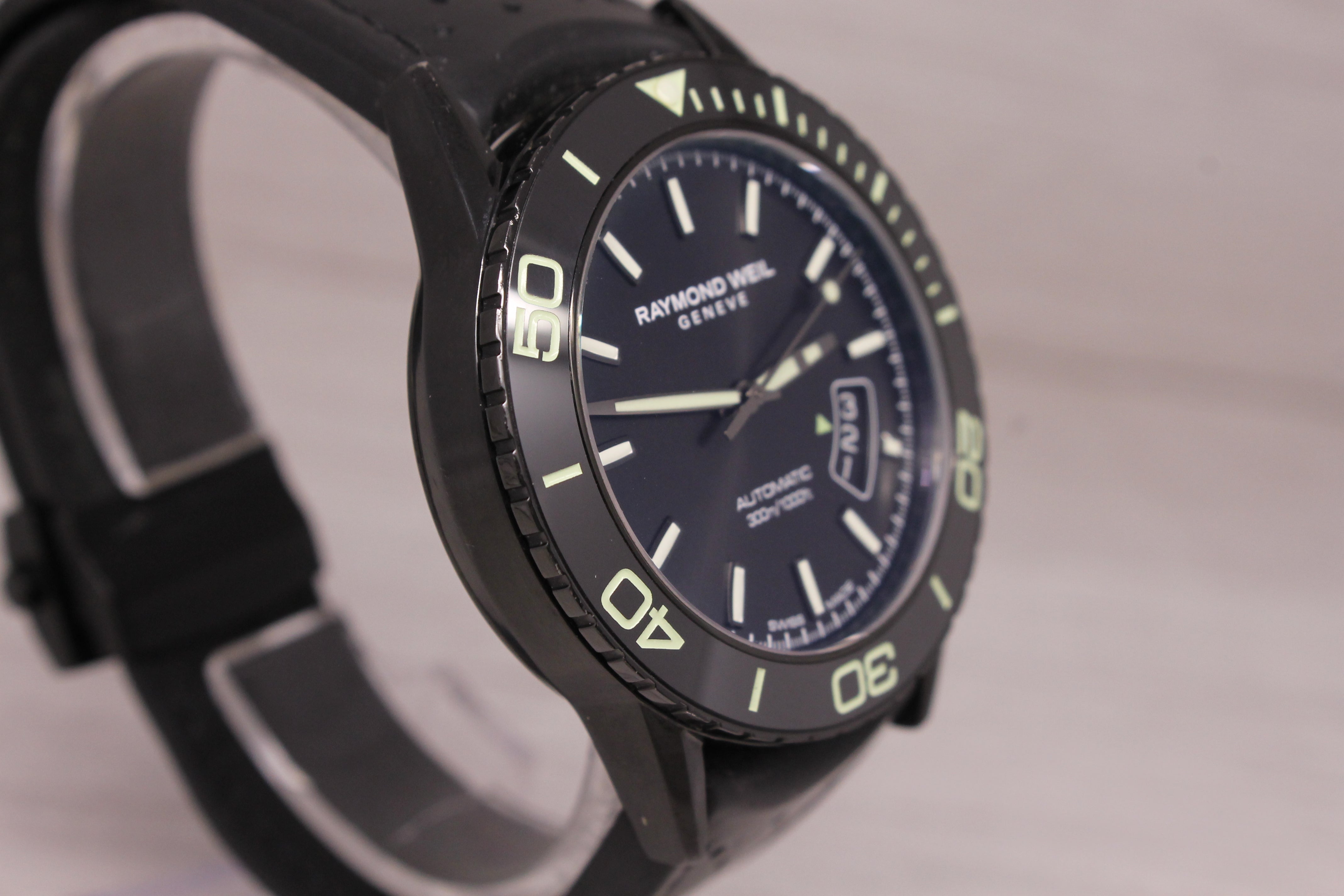 Raymond Weil 2760 Mens 42mm Black Ceramic Steel Automatic Divers Watch w Box