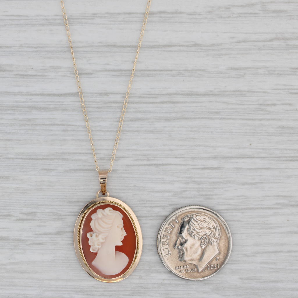 Gray Carved Shell Cameo Pendant Necklace 14k Yellow Gold 18" Curb Chain