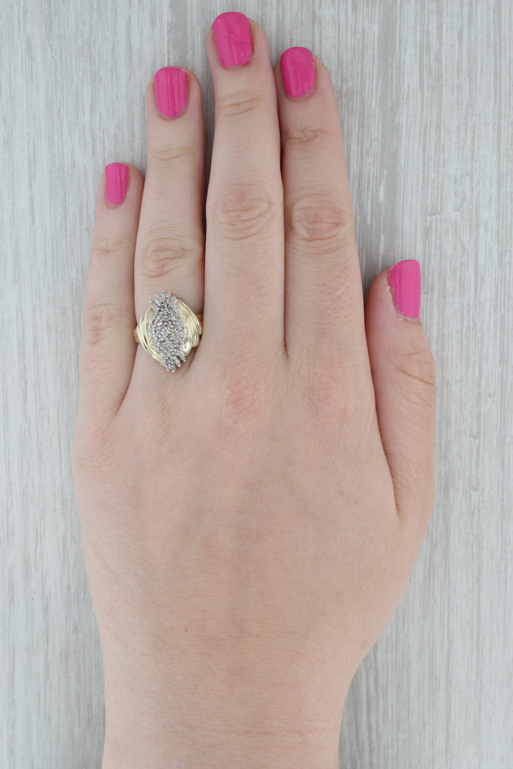 Dark Gray 0.25ctw Diamond Cluster Ring 10k Yellow Gold Size 7.25