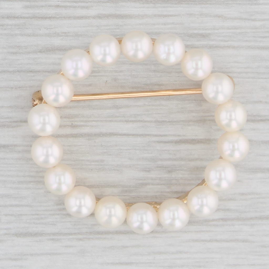 Light Gray Vintage Cultured Pearl Circle Brooch 14k Yellow Gold Pin