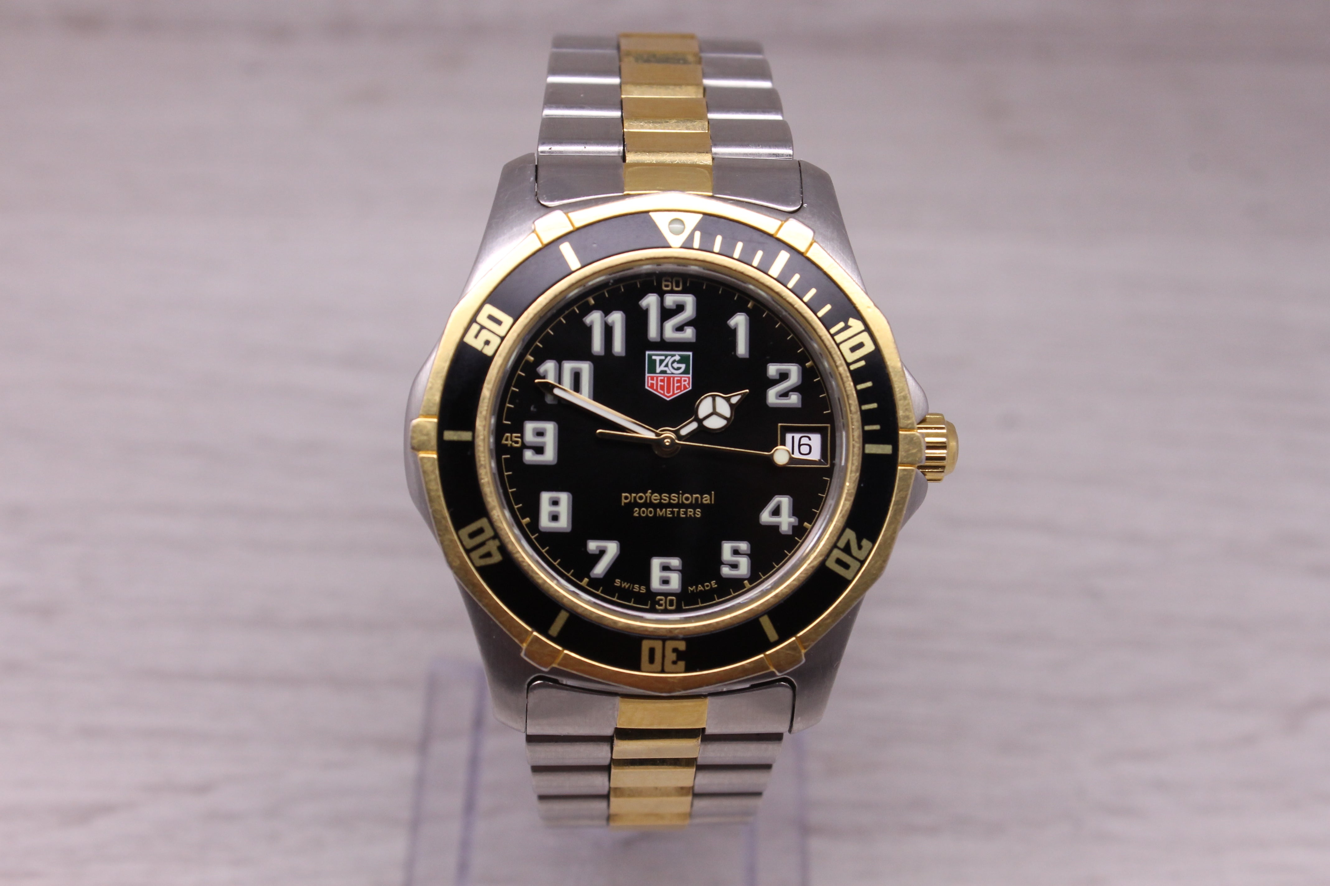 TAG Heuer Mens Professional Watch 37mm Two Tone Swiss Quartz Date WM1120