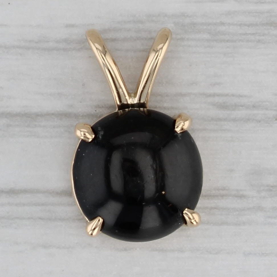 Gray Star Diopside Round Cabochon Solitaire Pendant 14k Yellow Gold Small Drop