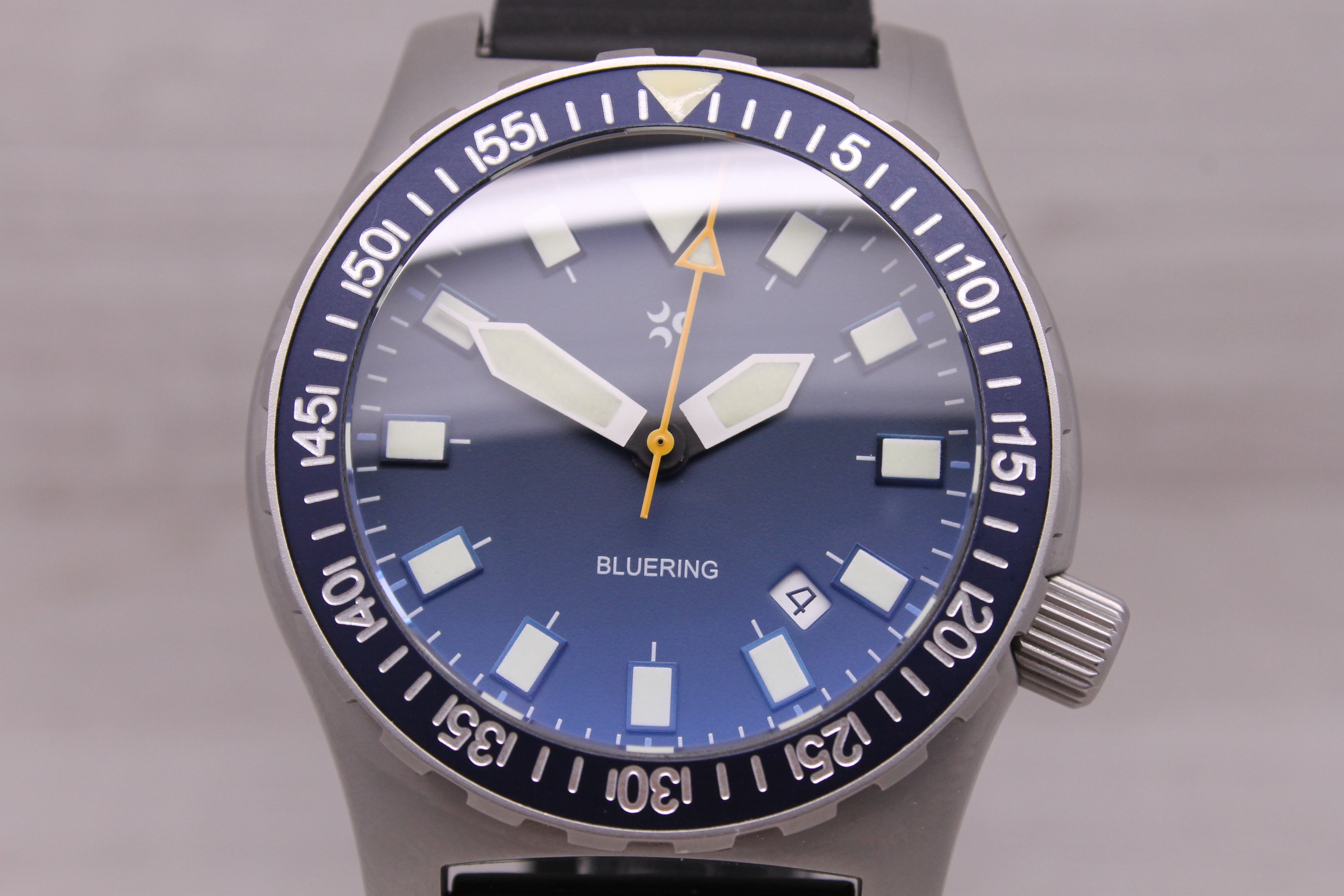 Dark Gray Halios Blue Ring 45mm Stainless Steel Automatic Divers Watch w/ Bracelet Box