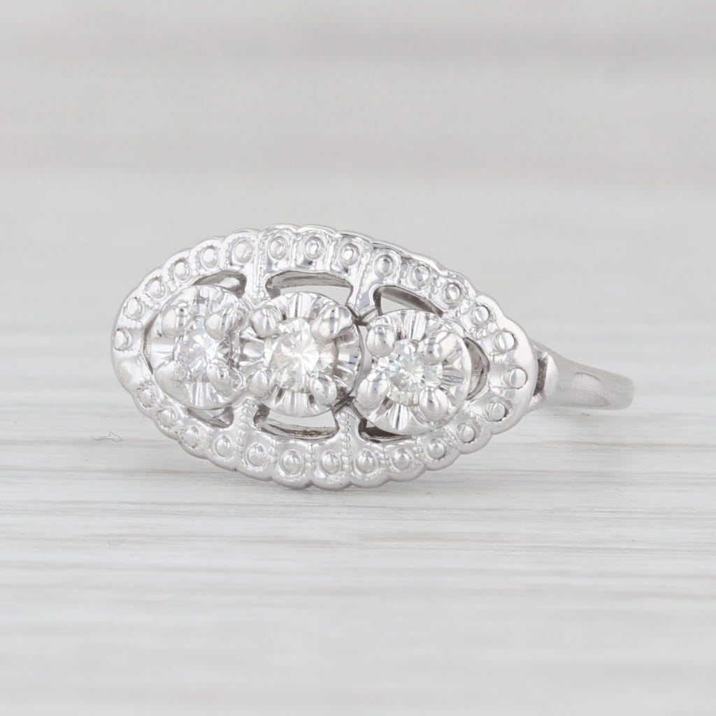 Light Gray 0.20ctw Diamond 3-Stone Vintage Princess Ring 14k White Gold Size 6.5