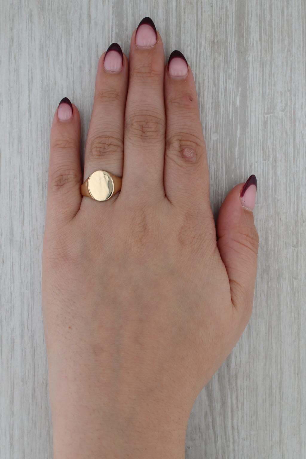 Vintage Engravable Signet Ring 10k Yellow Gold Size 8.25