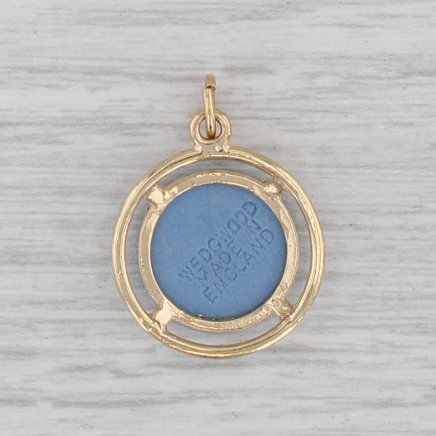 Gray Wedgewood Ceramic Lion Cameo Pendant Vintage British 10k Yellow Gold