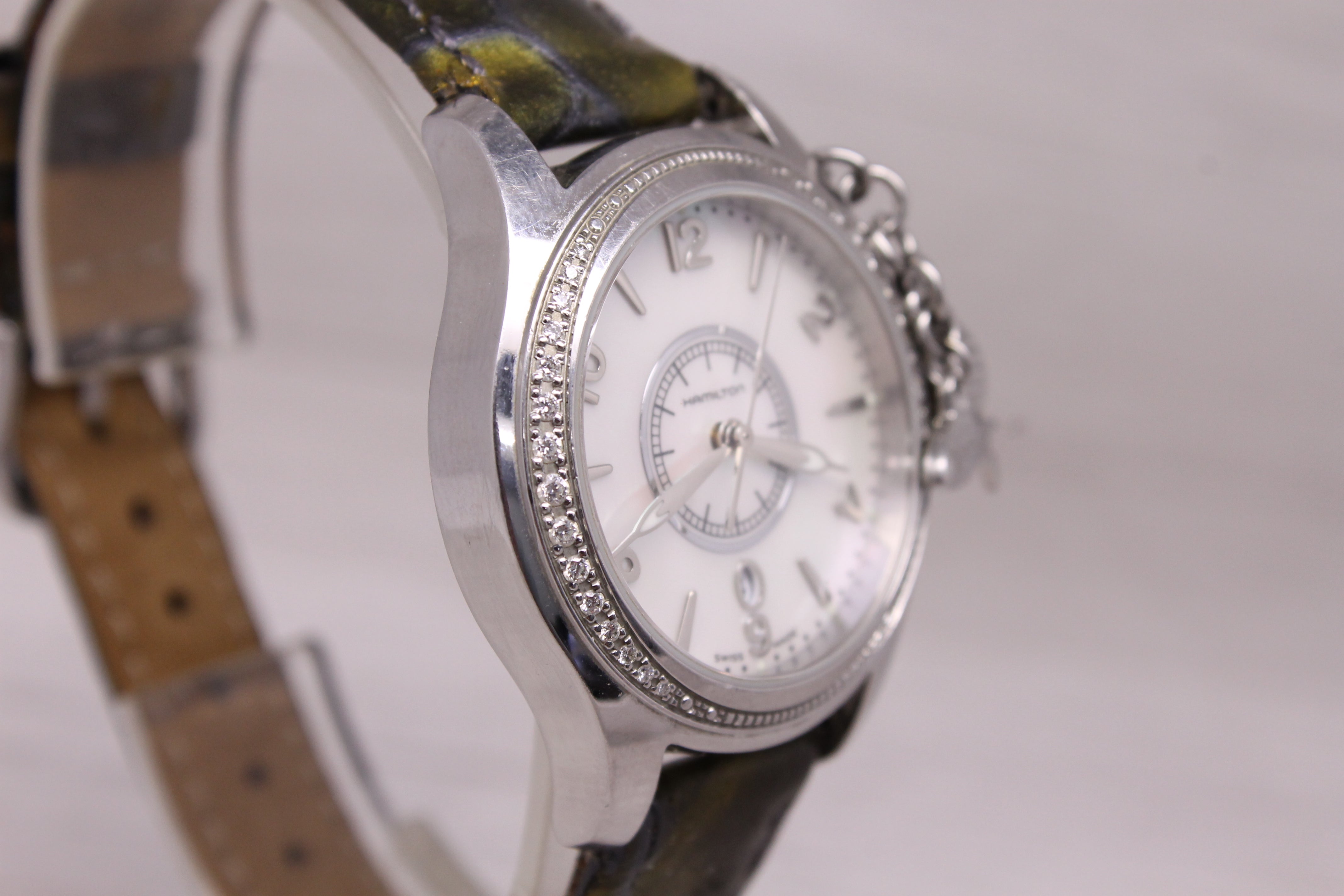 Hamilton Khaki Navy Seaqueen MOP 32mm Ladies Quartz Watch Swiss Date H77211115
