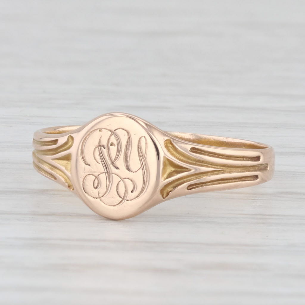 Light Gray Vintage Engraved Letter Initial PY Signet Ring 10k Yellow Gold Size 5.5
