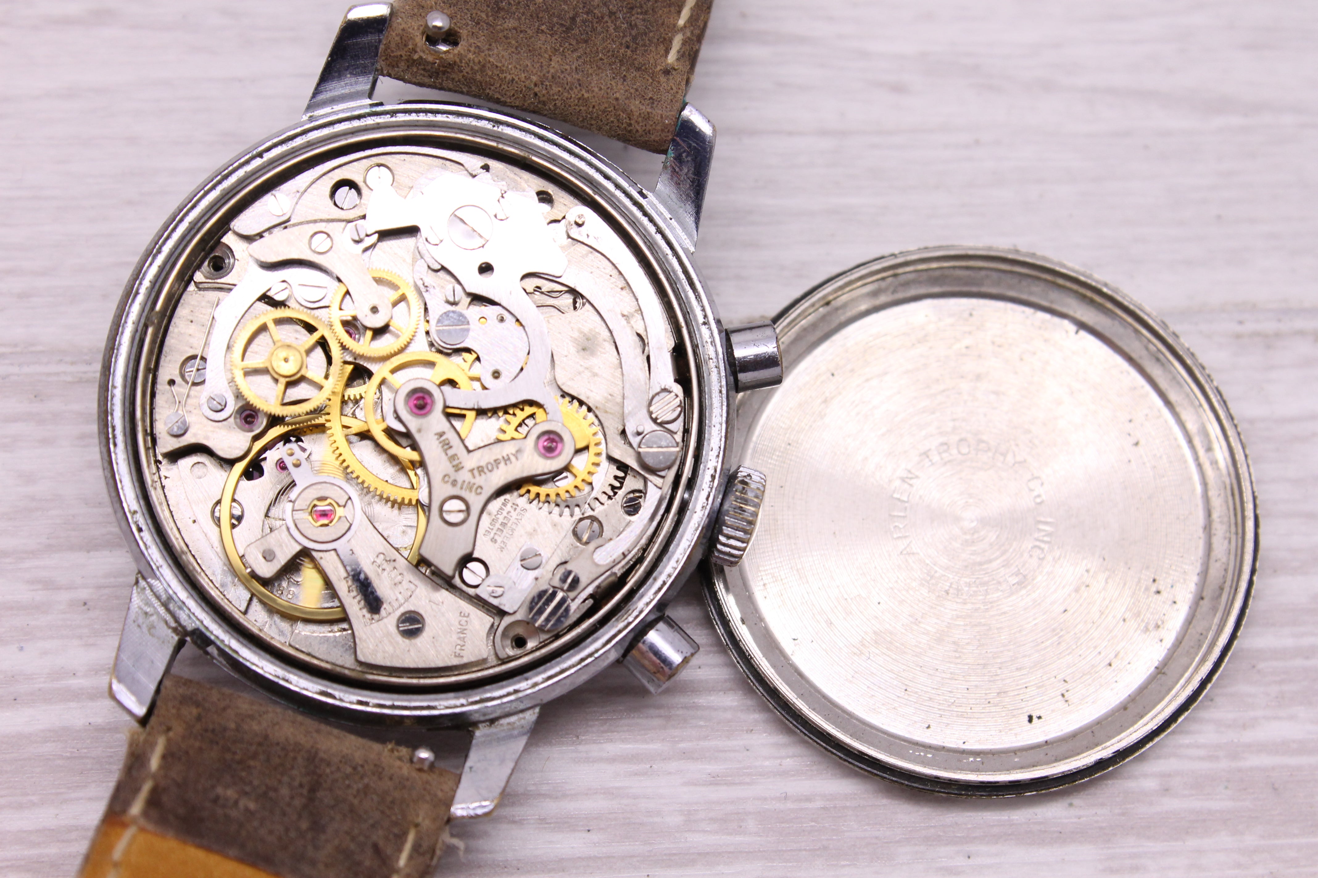 Light Gray Vintage Chrono Sport 37mm Steel Back Mens Chronograph Watch Venus 188 Arlen Trop