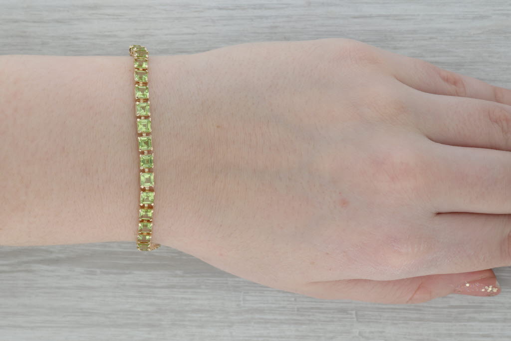 Dark Gray 11.60ctw Peridot 14k Yellow Gold Tennis Bracelet 7.75"