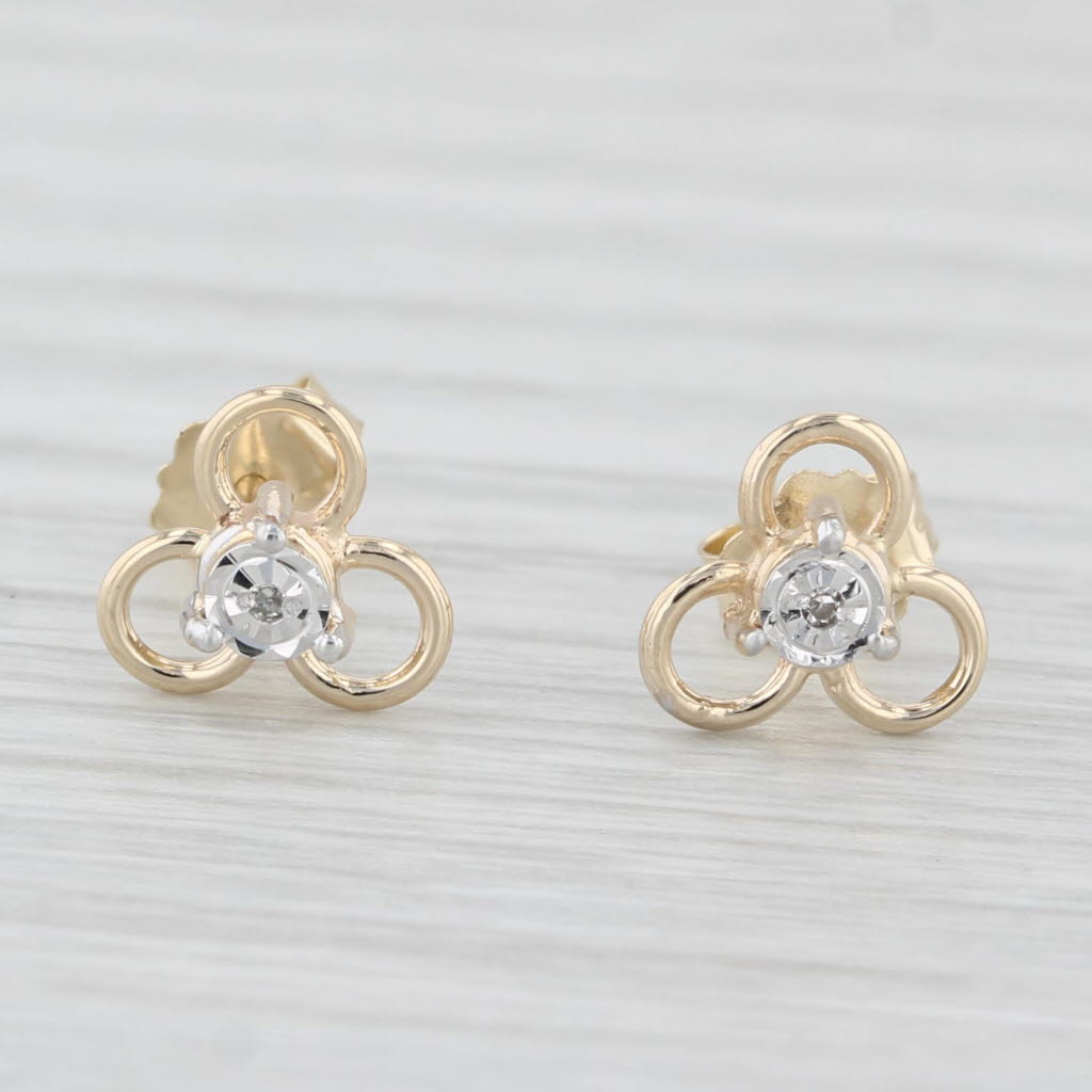 Light Gray Diamond Flower Stud Earrings 10k Yellow Gold