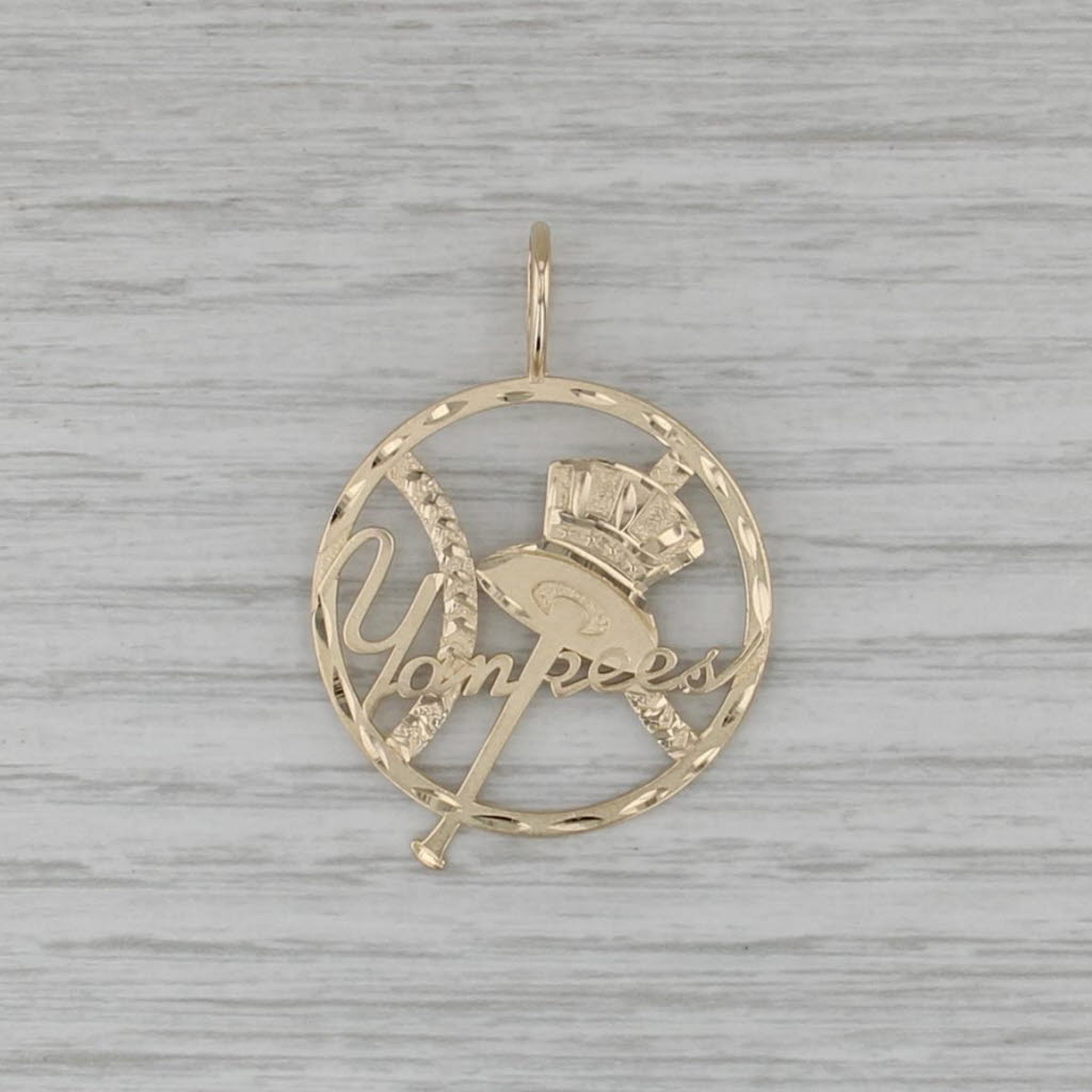 Yankees Pendant 14K Yellow Gold MLB Baseball Souvenir Bata Hat Logo, image size:1024x1024
