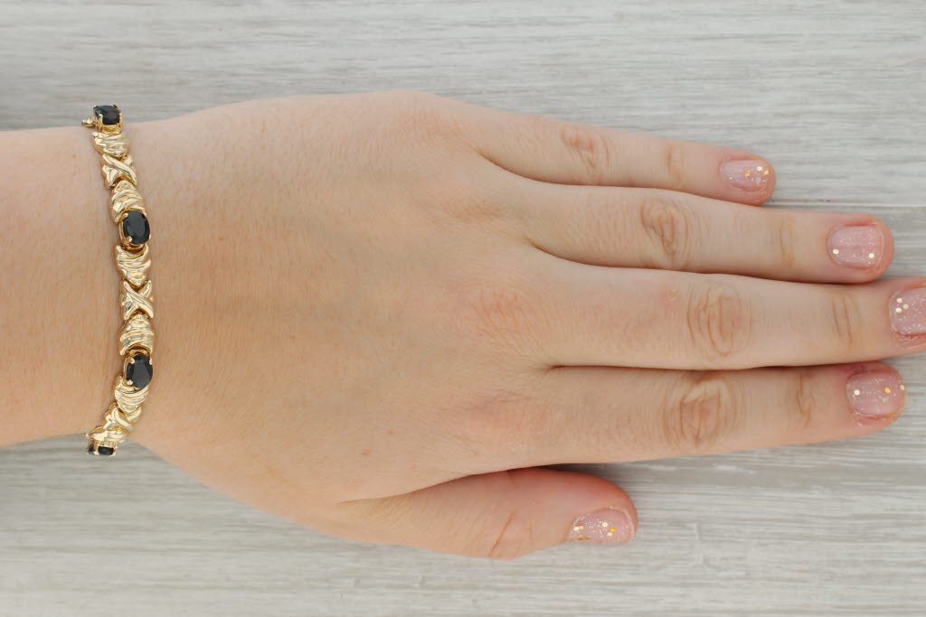 Rosy Brown Town & Country 5.70ctw Sapphire Bracelet 10k Yellow Gold 7.25" 7.4mm