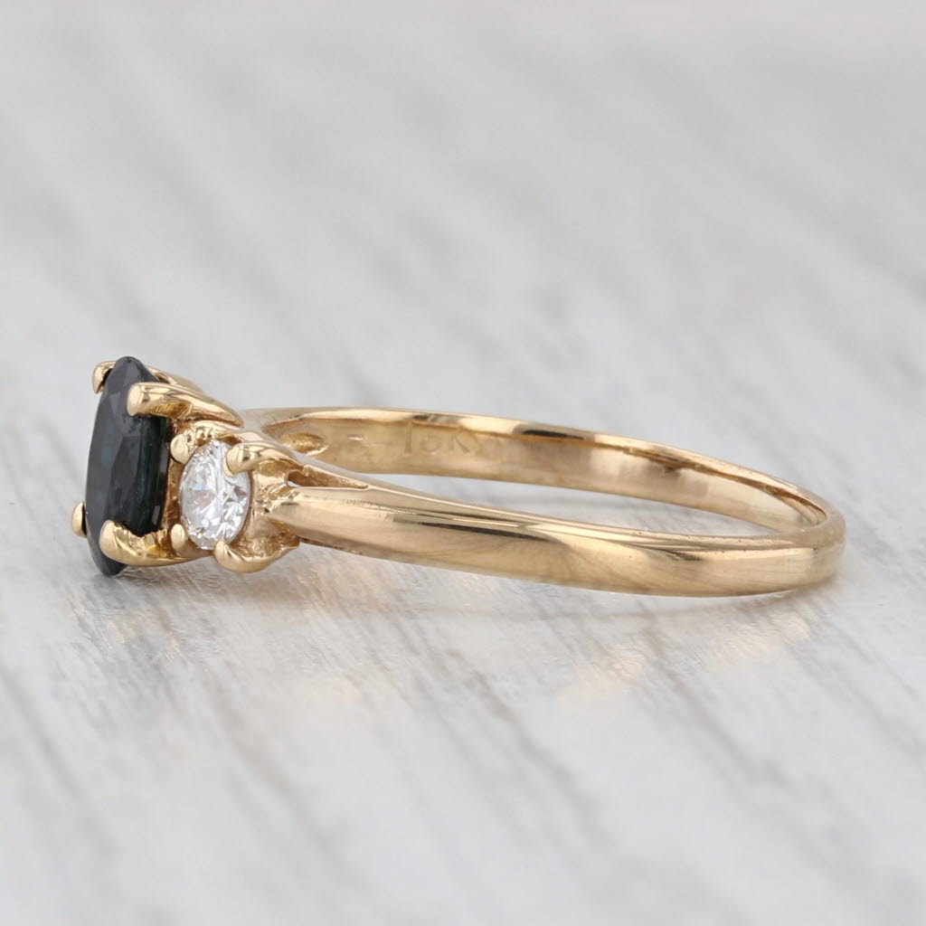 Light Gray 0.82ctw Oval Blue Sapphire Diamond Ring 18k Yellow Gold Size 6.75
