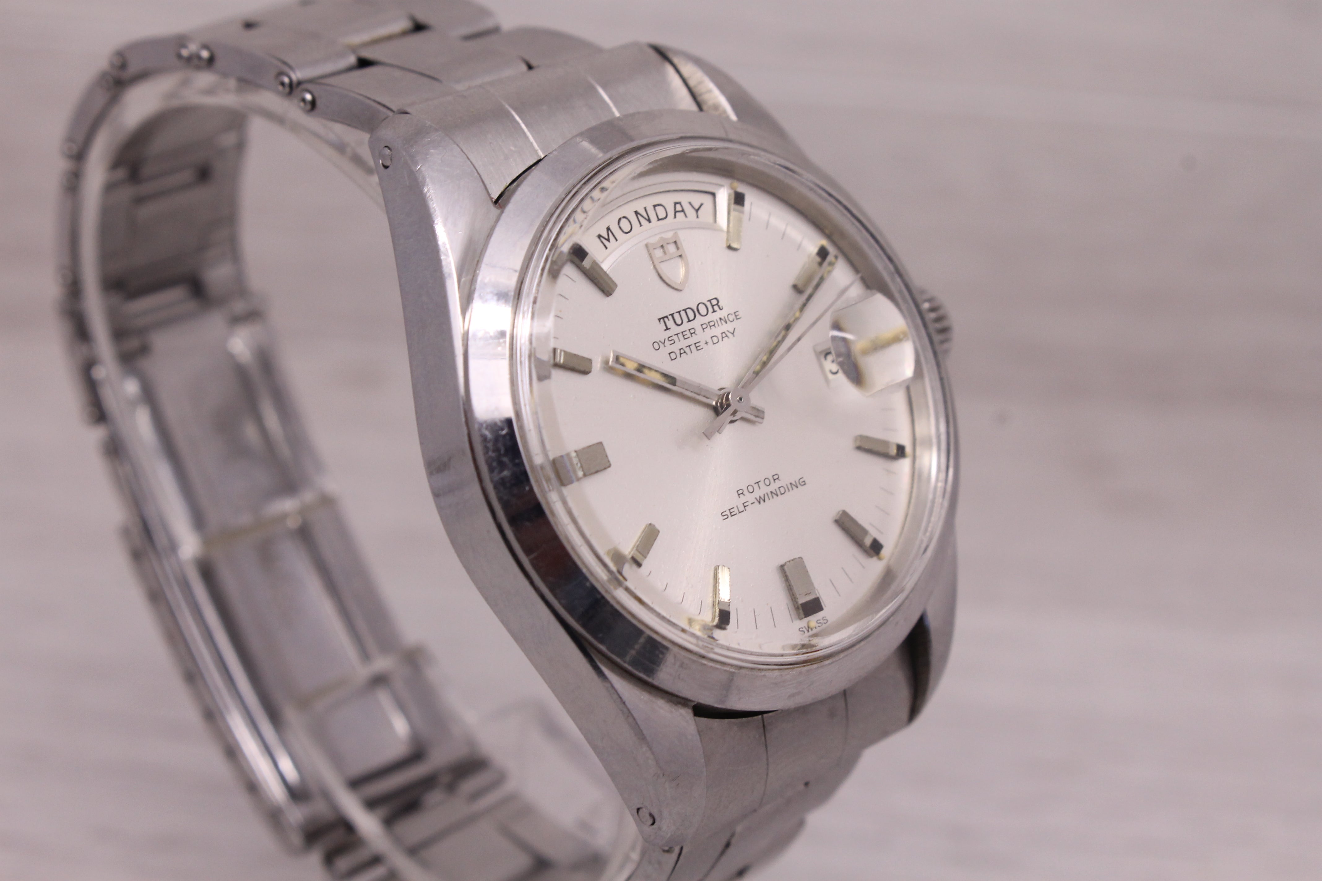 Rosy Brown Vintage c.1970 Tudor Jumbo Date Day 7017/0 38mm Mens Automatic Watch C&I Rolex