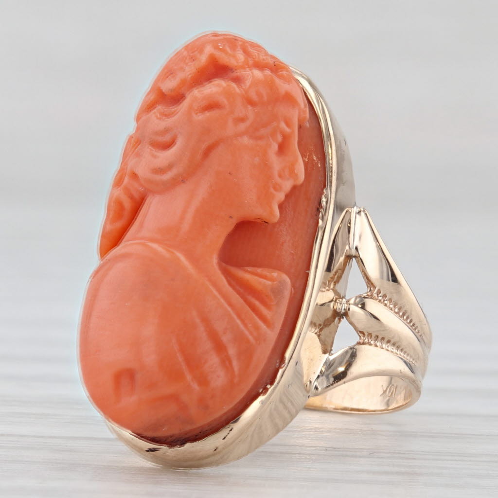 Light Gray Vintage Coral Cameo Ring 10k Rose Gold Size 6 Figural Carved Oval