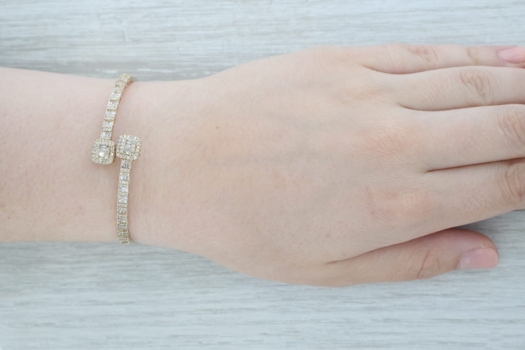 Gray 1.68ctw Diamond Bypass Bangle Bracelet 10k Yellow Gold 7" Hinged