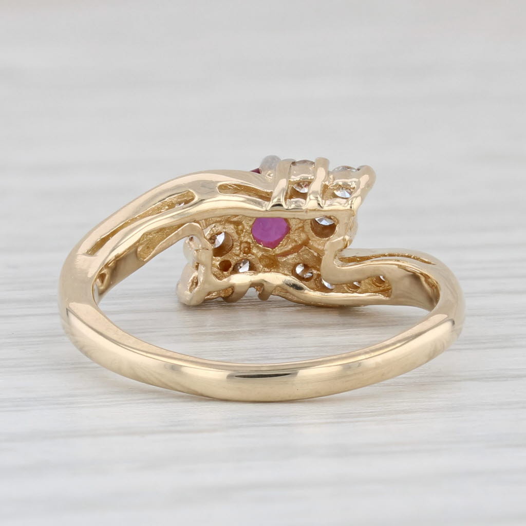 Light Gray 0.83ctw Ruby Diamond Bypass Ring 14k Yellow Gold Size 6.75 Engagement