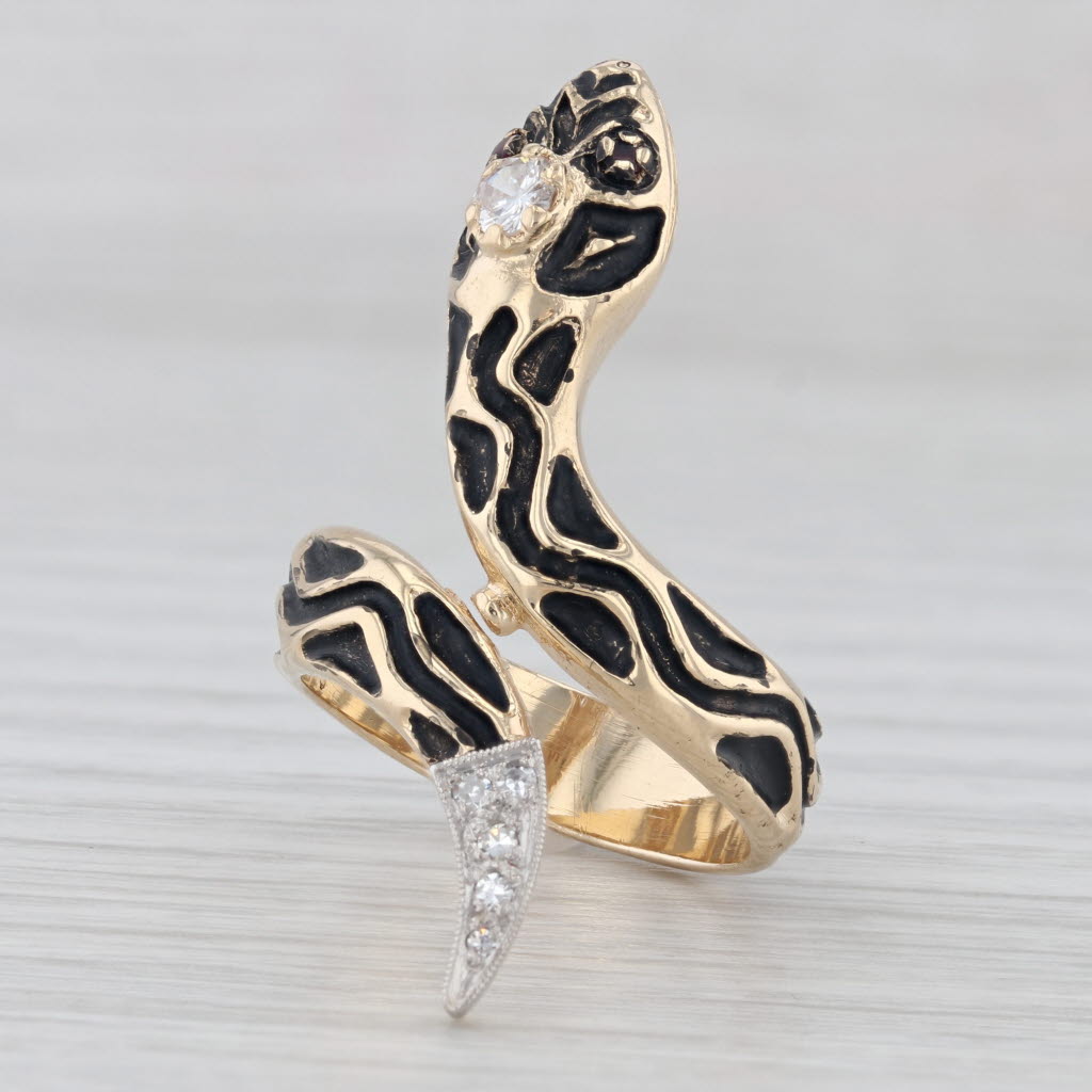 Light Gray Vintage 0.20ctw Diamond Snake 14k Yellow Gold Ring Size 7