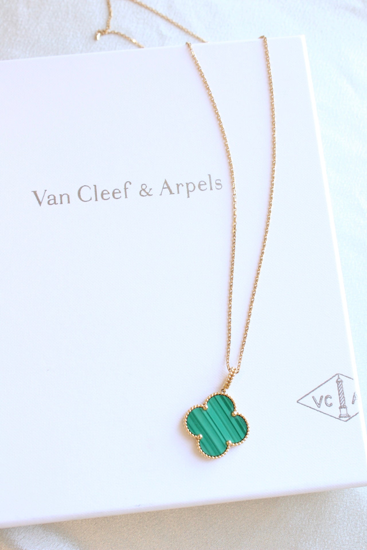 Lavender Van Cleef Arpels VCA Alhambra Malachite Magic Clover Necklace 18k Gold 35" Box