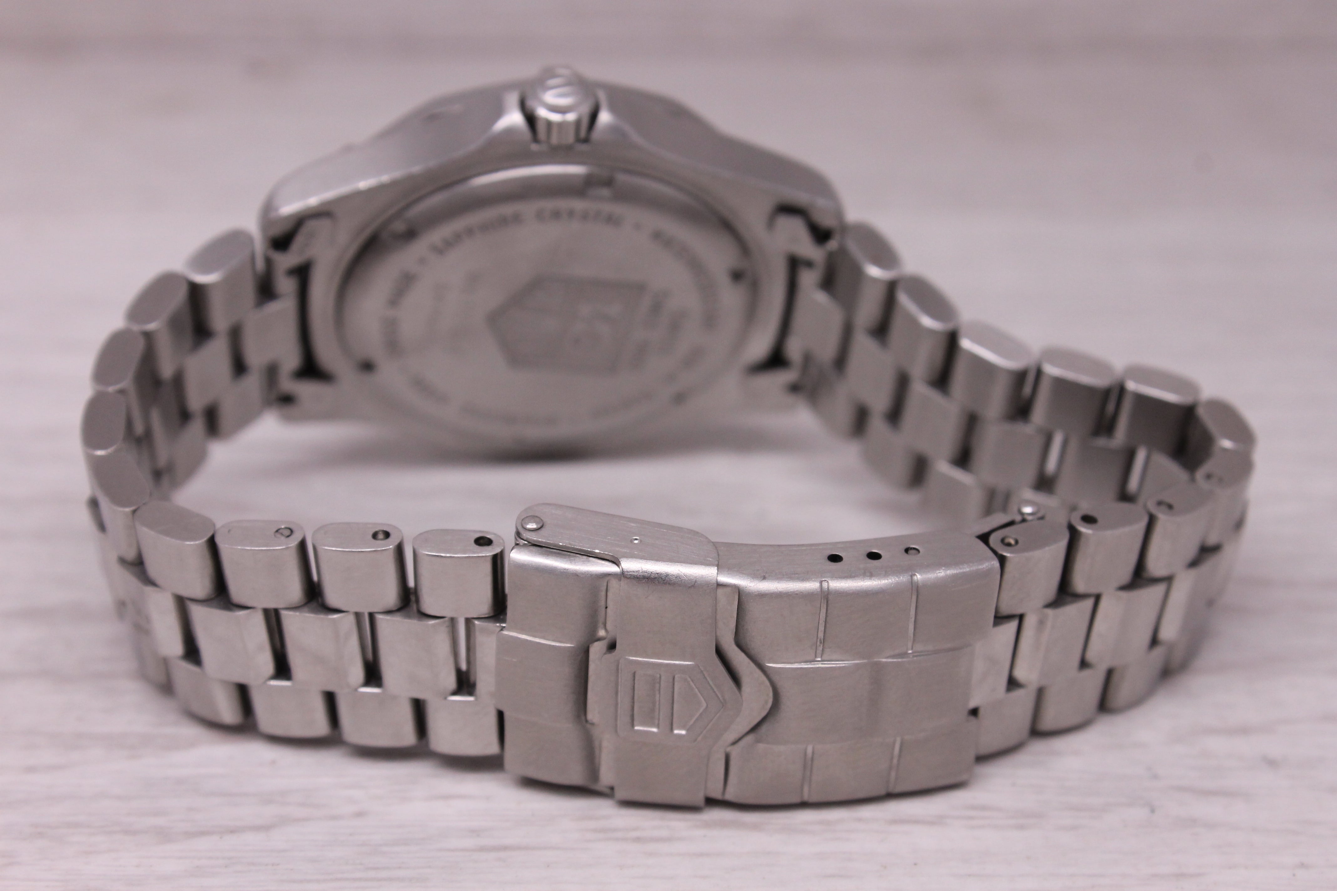 Tag Heuer 2000 Professional Mens Quartz Watch 37mm WK1113.BA0311 Swiss Date