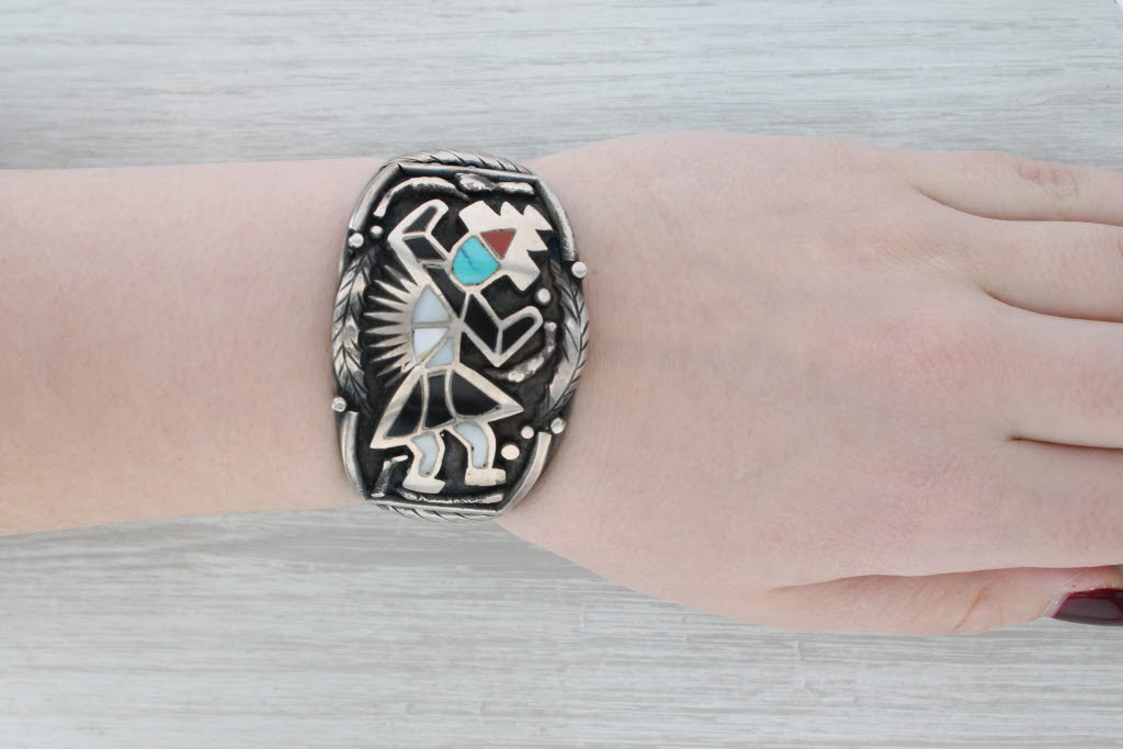 Gray Vintage Native American Kee Navajo Tribal Figure Cuff Bracelet Silver Mosaic
