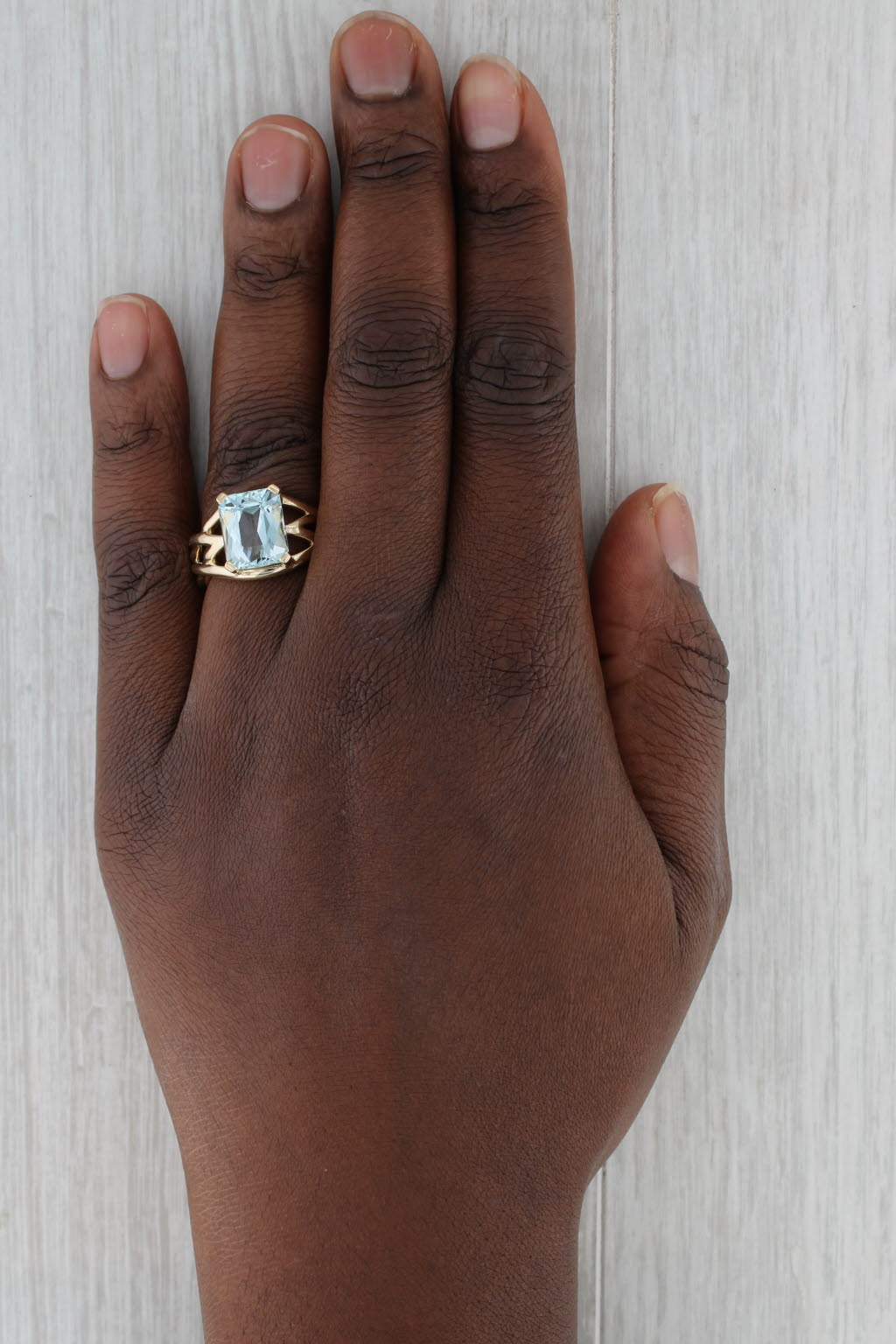 Gray 4.56ct Aquamarine Solitaire Ring 14k Yellow Gold Size 8.25