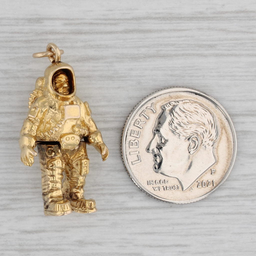 Gray Vintage Astronaut Charm 9k Yellow Gold Moves Figural Pendant
