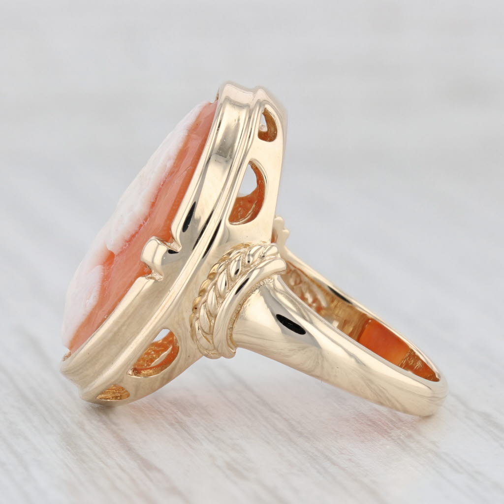 Light Gray Figural Carved Cameo Shell Ring 14k Yellow Gold Vintage Size 6.5