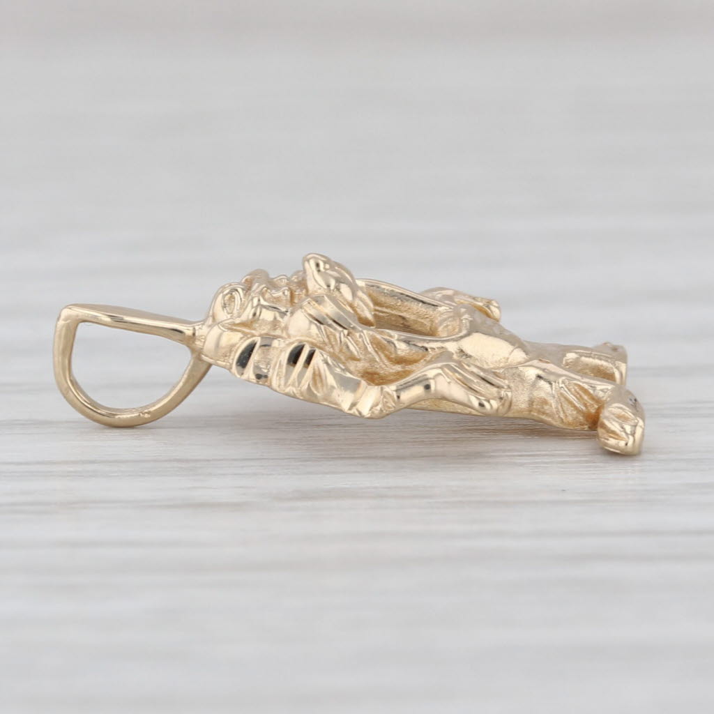 Tasmanien Devil Pendant 14k Yellow Gold WB Cartoon Taz