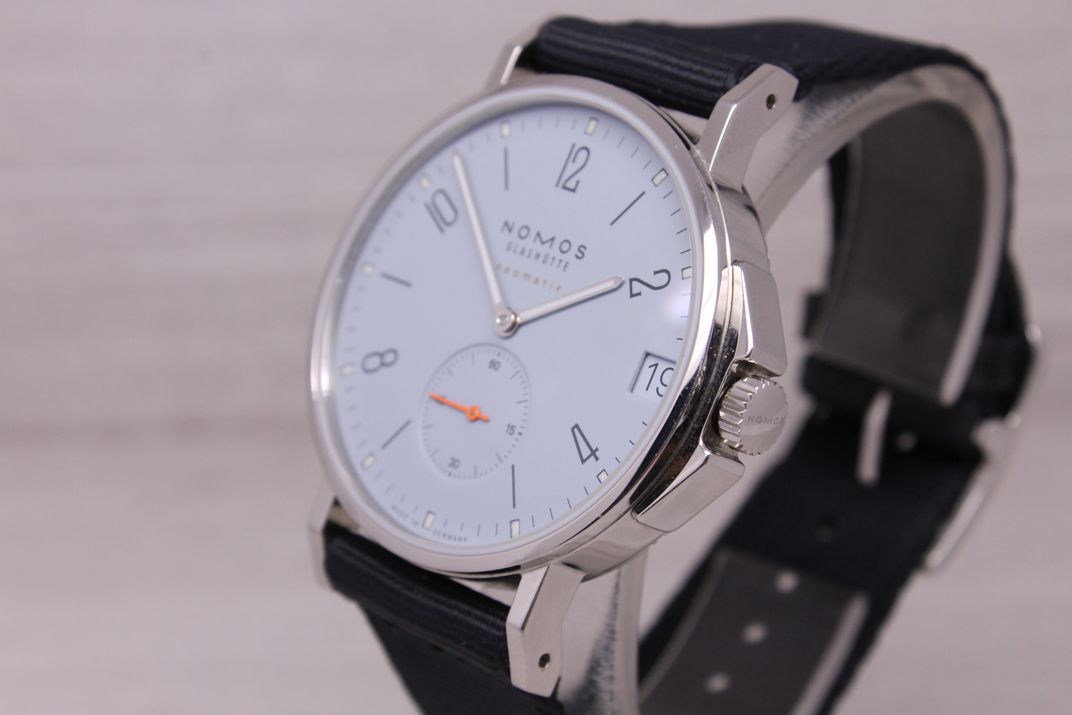Nomos Glashutte Ahoi Neomatik 38 Date Sky Mens Steel Automatic Watch w/ Box