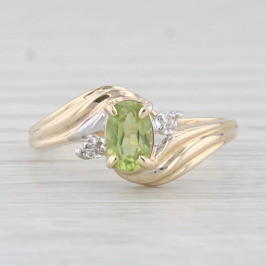 Light Gray 0.50ct Oval Peridot Diamond Ring 10k Yellow Gold Size 6.5