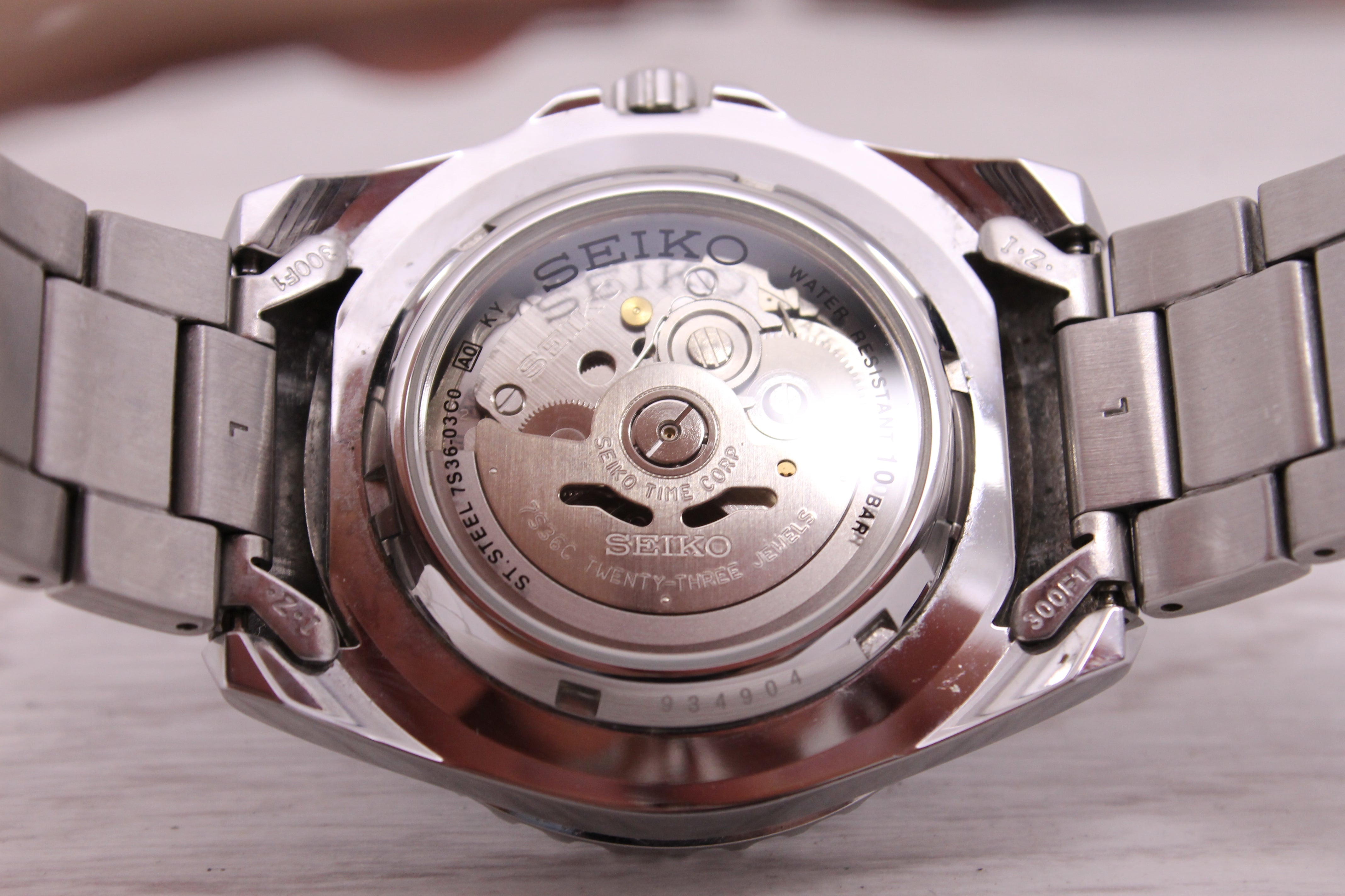 Rosy Brown Seiko 5 Men’s Automatic Watch Pepsi Divers Day/Date 7S36-03C0 w/ Bracelet