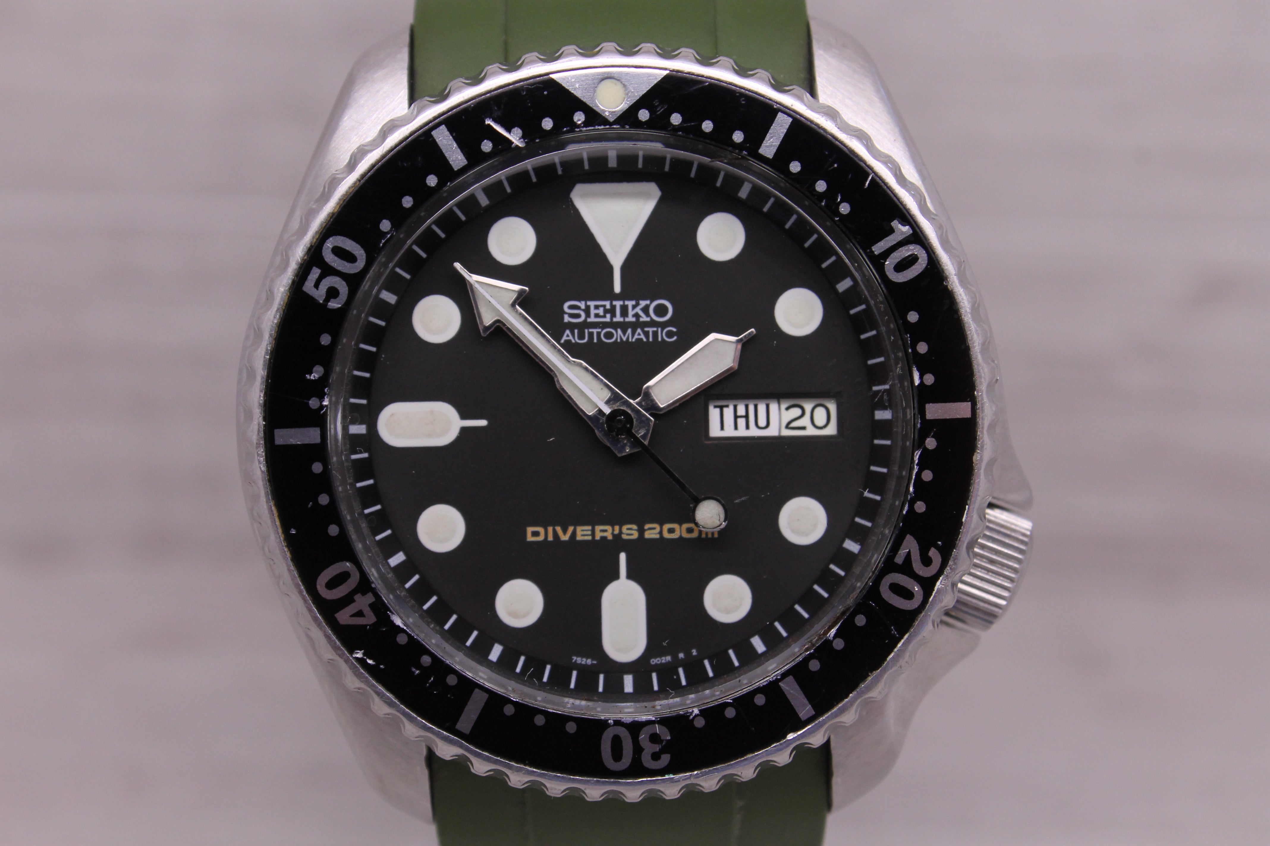 Dark Gray Seiko SKX007 Automatic 200m 42mm Steel Divers Watch W/Date 7S26-0020