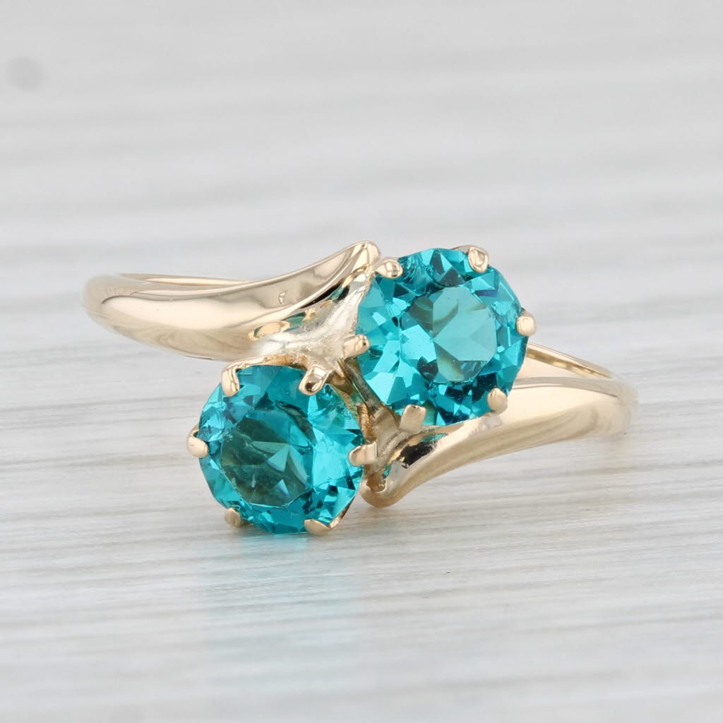 Light Gray Round Teal Glass Ring 10k Yellow Gold Size 4 Bypass