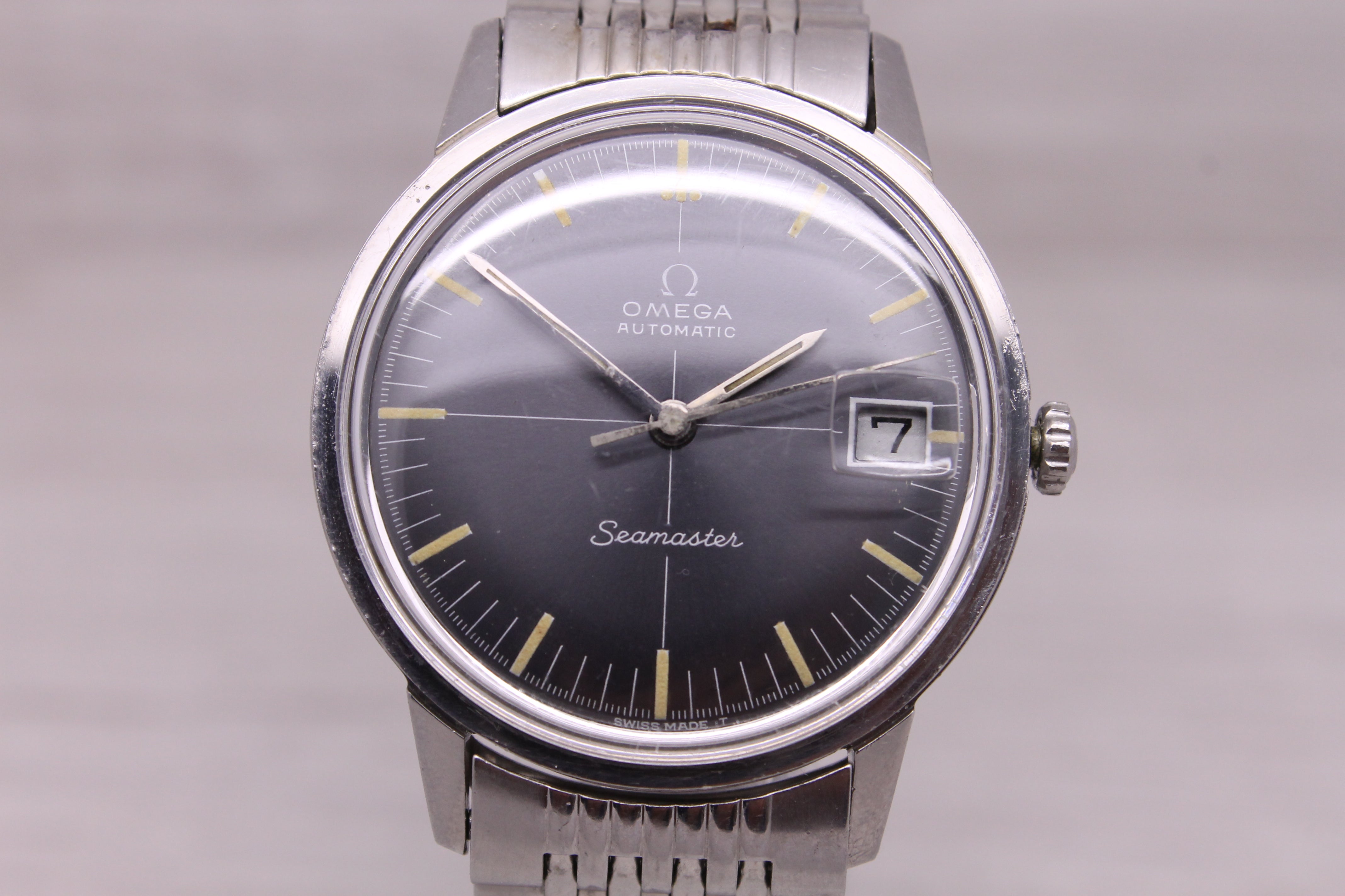 Gray Vintage 1966 Omega Seamaster Men 34mm Steel Automatic Watch 565 Speedy Companion