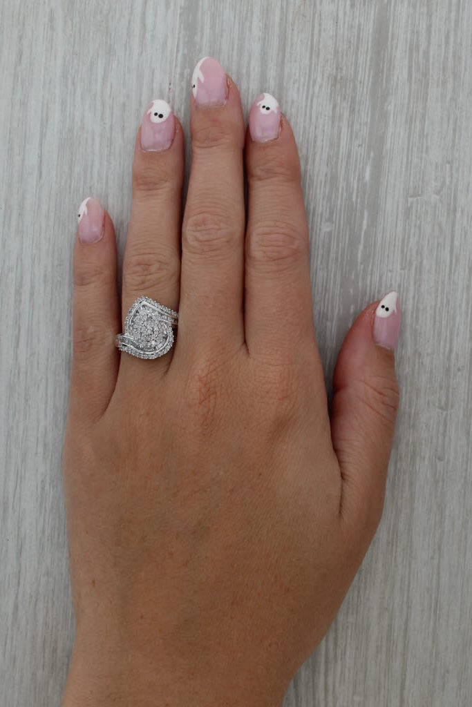 0.82ctw Diamond Cluster Bypass Ring 10k White Gold Size 8