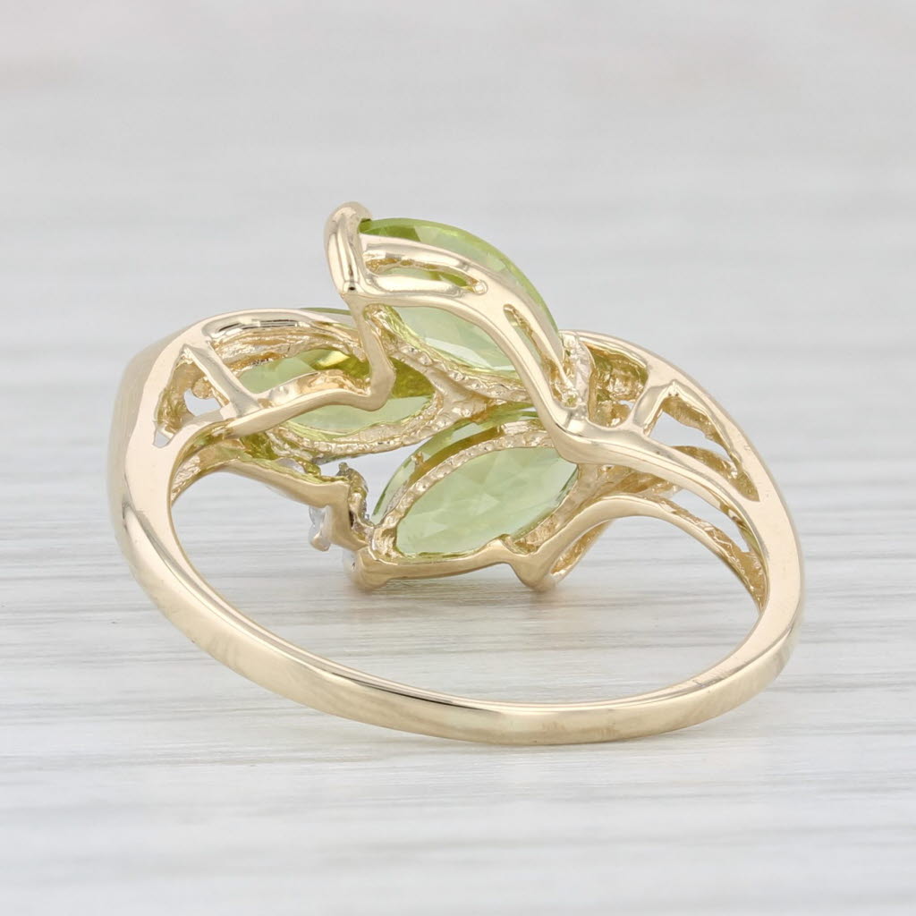 Light Gray 1.96ctw Peridot 3-Stone Ring 14k Yellow Gold Size 7.75 Diamond Accent
