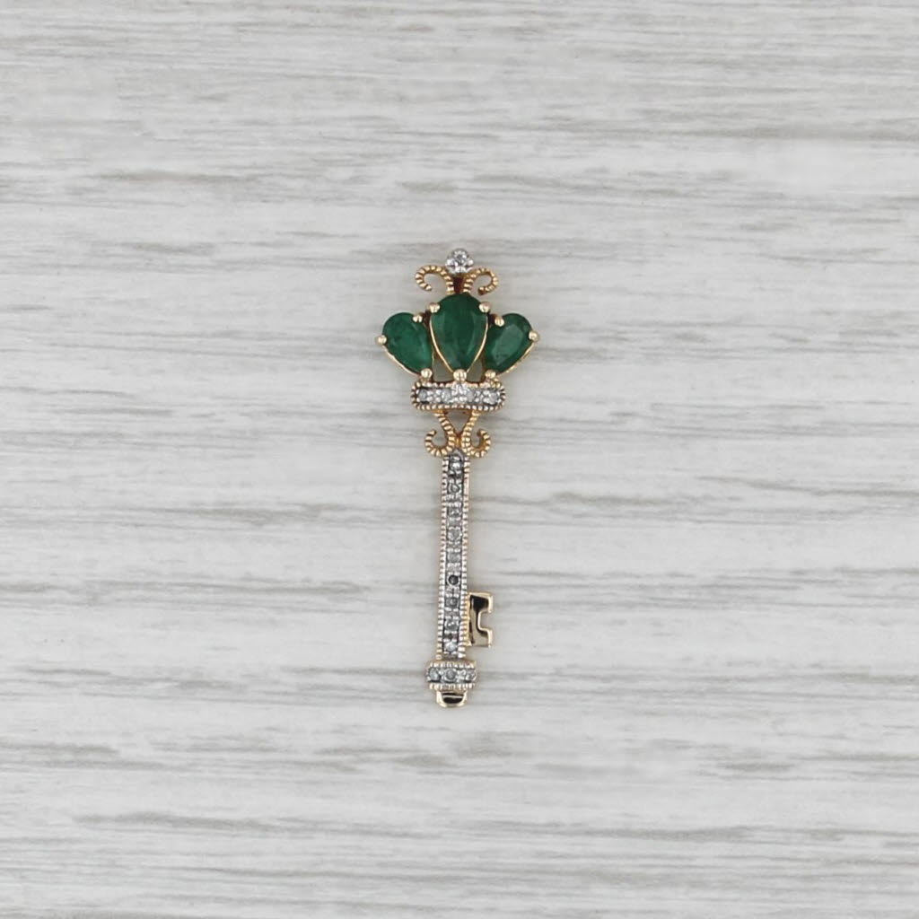 0.76ctw Emerald Diamond Skeleton Key Pendant 14k Yellow Gold