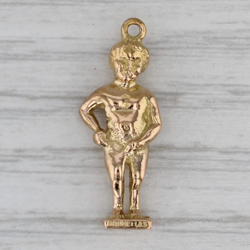 Gray Vintage Manneken Pis Statue Charm 18k Gold Brussels Belgium Souvenir Pendant