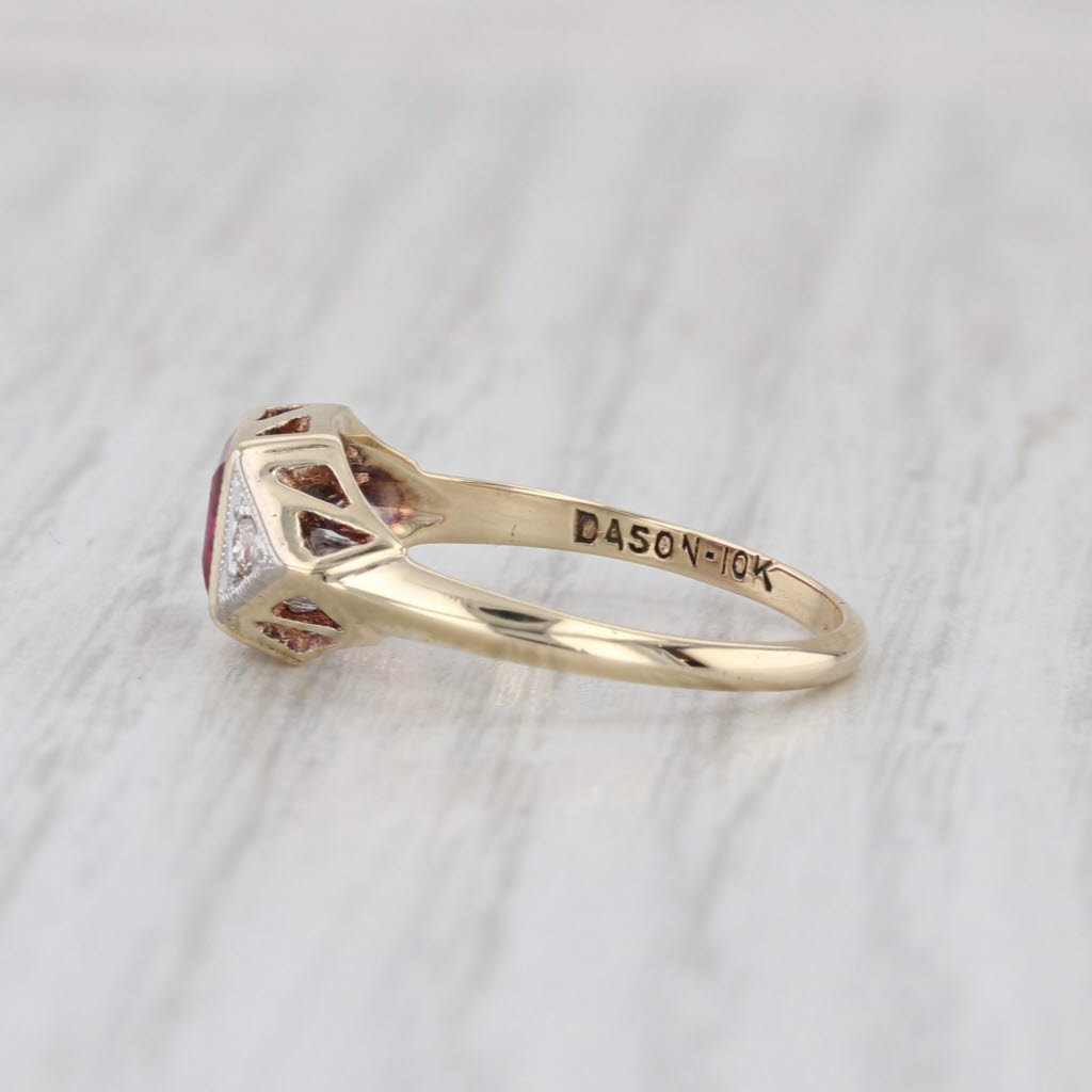 Vintage 0.85ctw Lab Created Ruby Diamond Ring 10k Yellow Gold Size 5.75