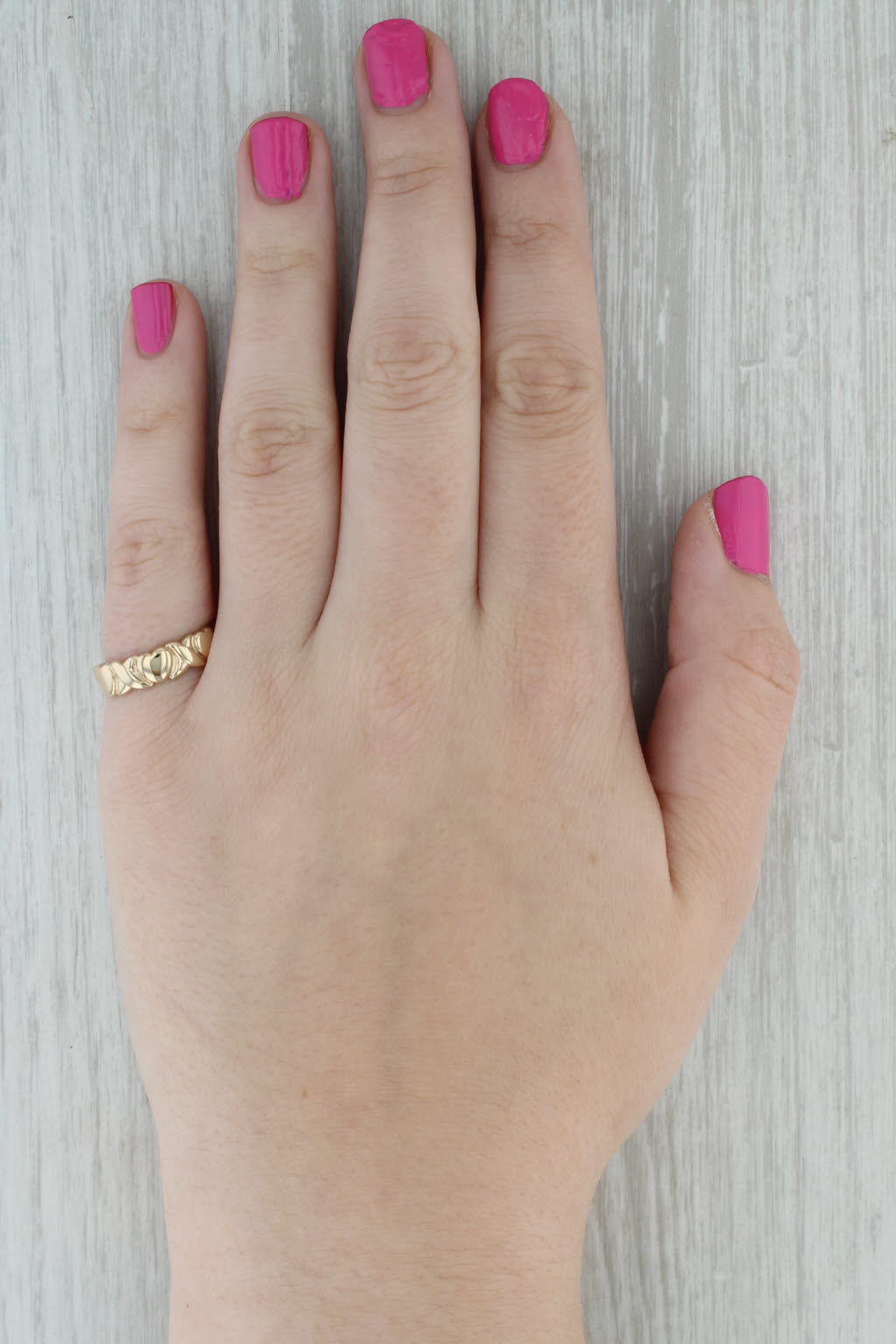 Dark Gray XO Heart Ring 14k Yellow Gold Size 8 Stackable Band