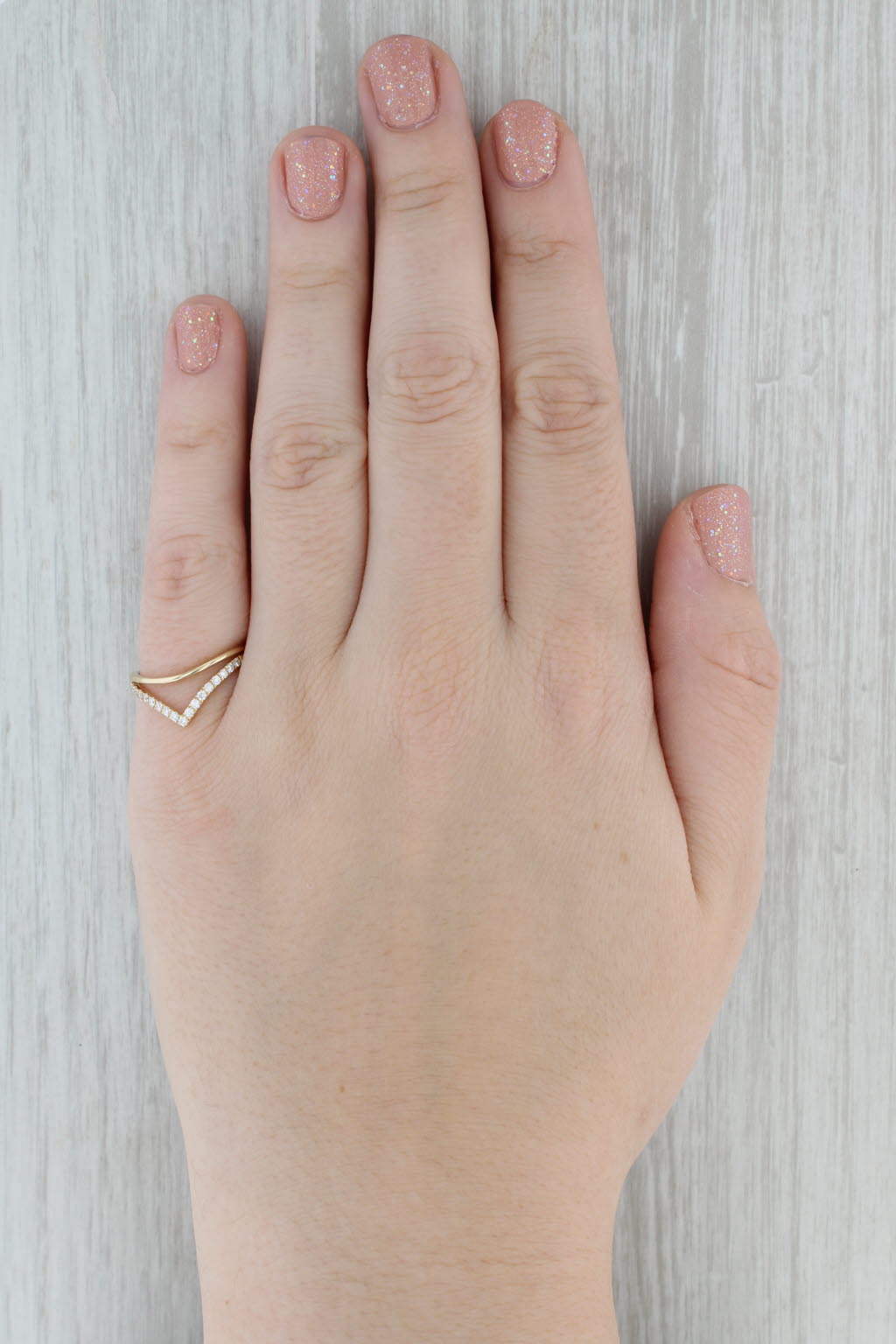 Gray 0.20ctw Diamond Contoured V Band Ring 14k Yellow Gold Size 6.5 Stackable