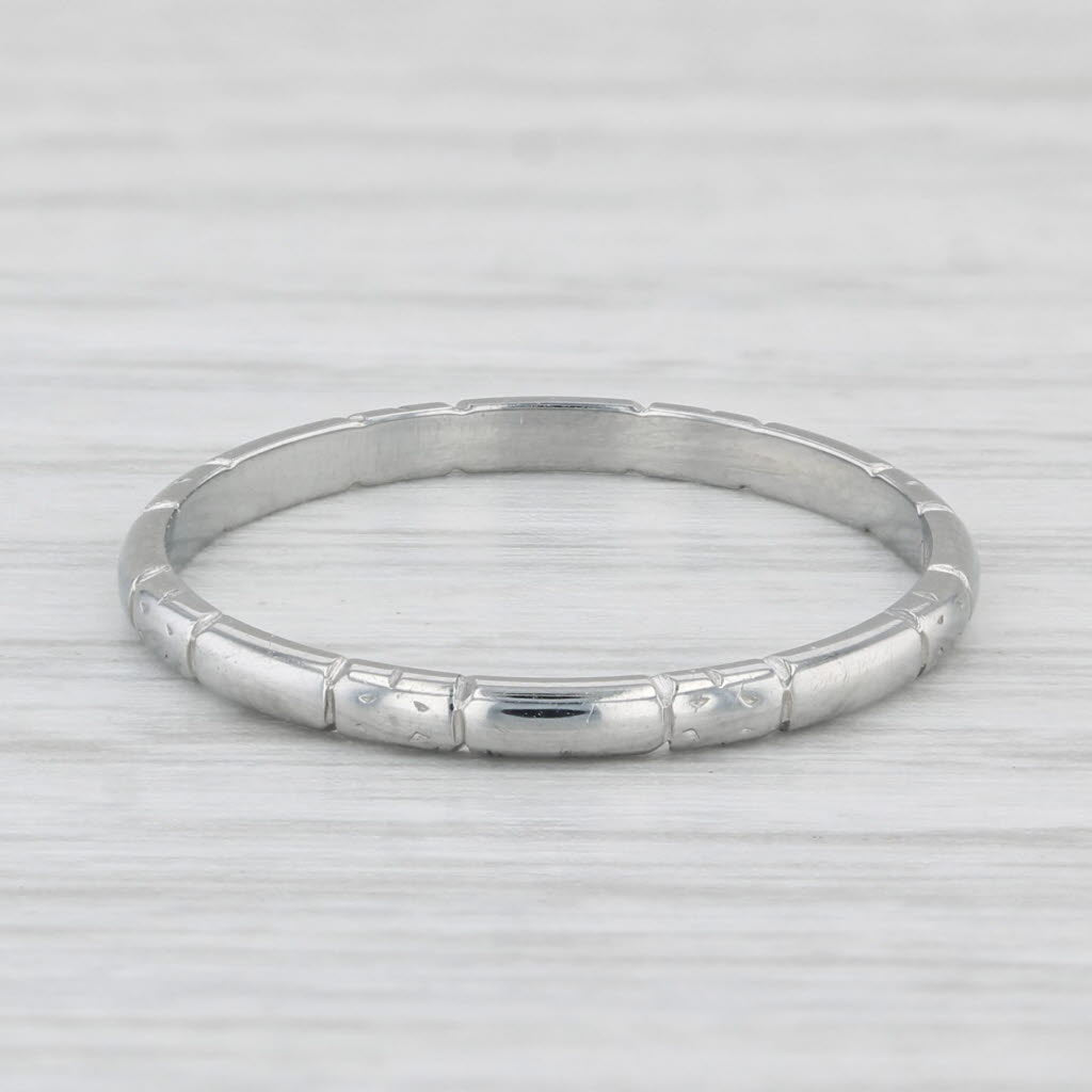 Light Gray Art Deco Wedding Band 18k White Gold Size 7.5 Stackable Engraved 1920s Vintage