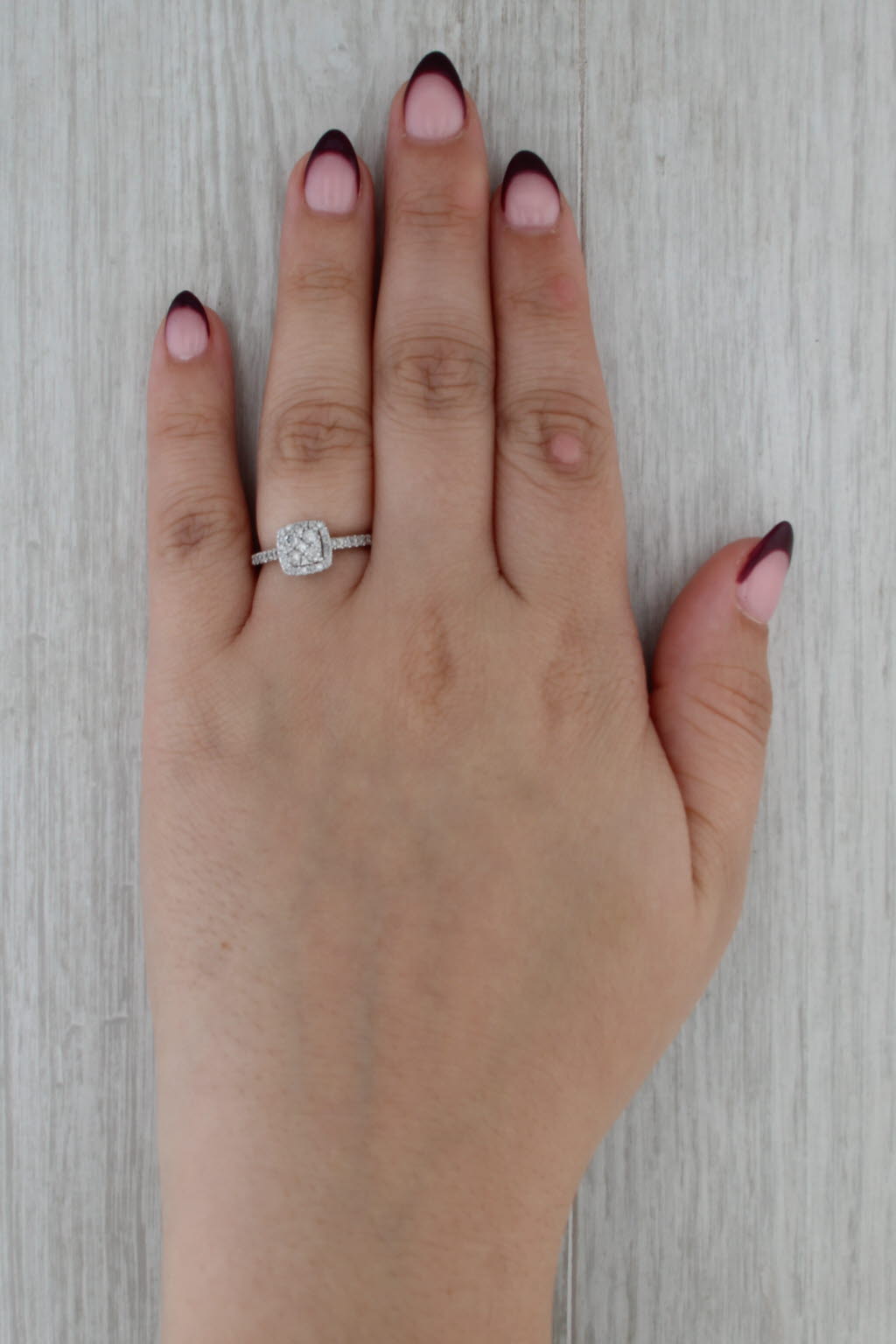 0.32ctw Diamond Cluster Halo Engagement Ring 10k White Gold Size 6