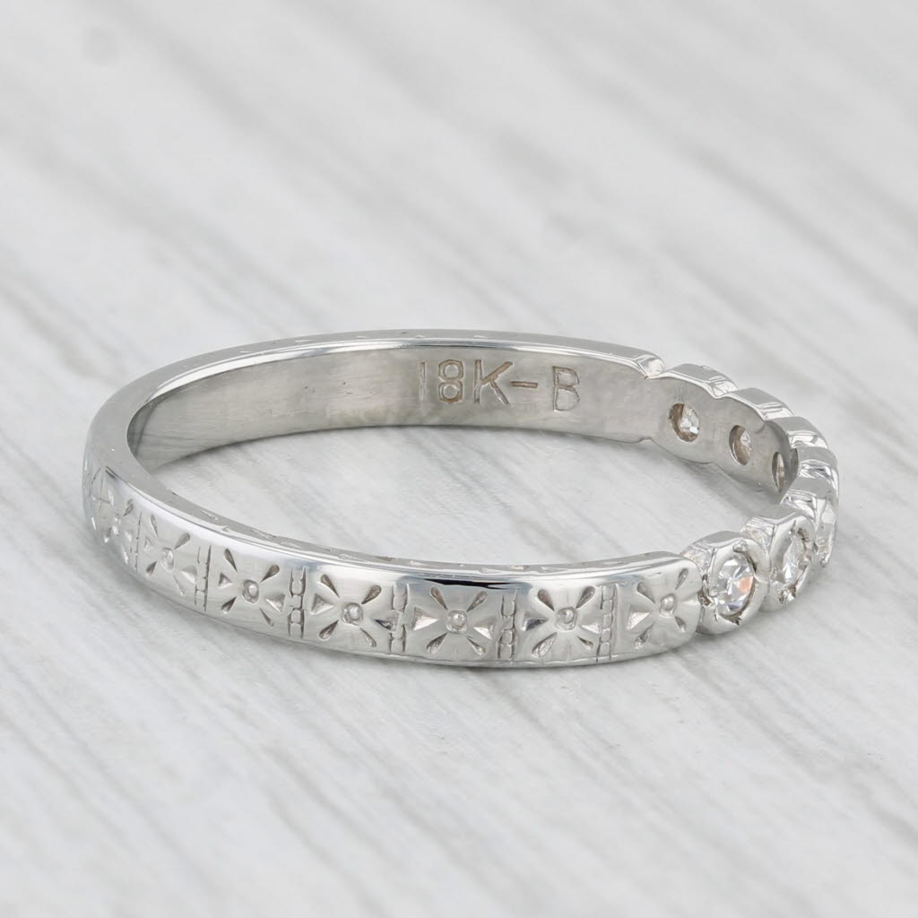 Light Gray Art Deco 0.12ctw Diamond Wedding Band 18k White Gold Stackable Ring Size 7