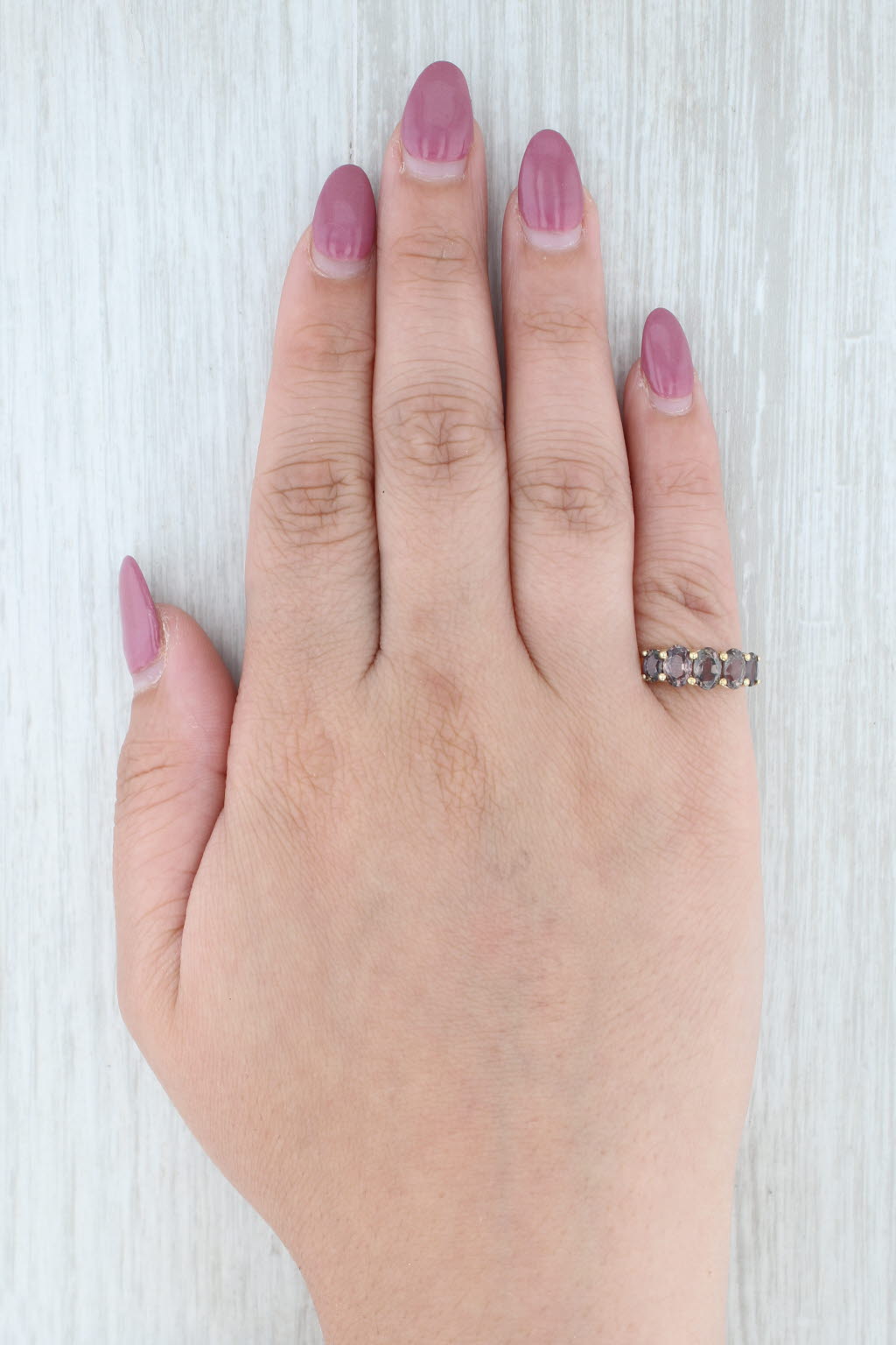 Light Gray 2.29ctw Pink Sapphire Ring 10k Yellow Gold Oval 5-Stone Size 5